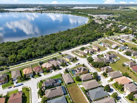 A home in LAKE ALFRED