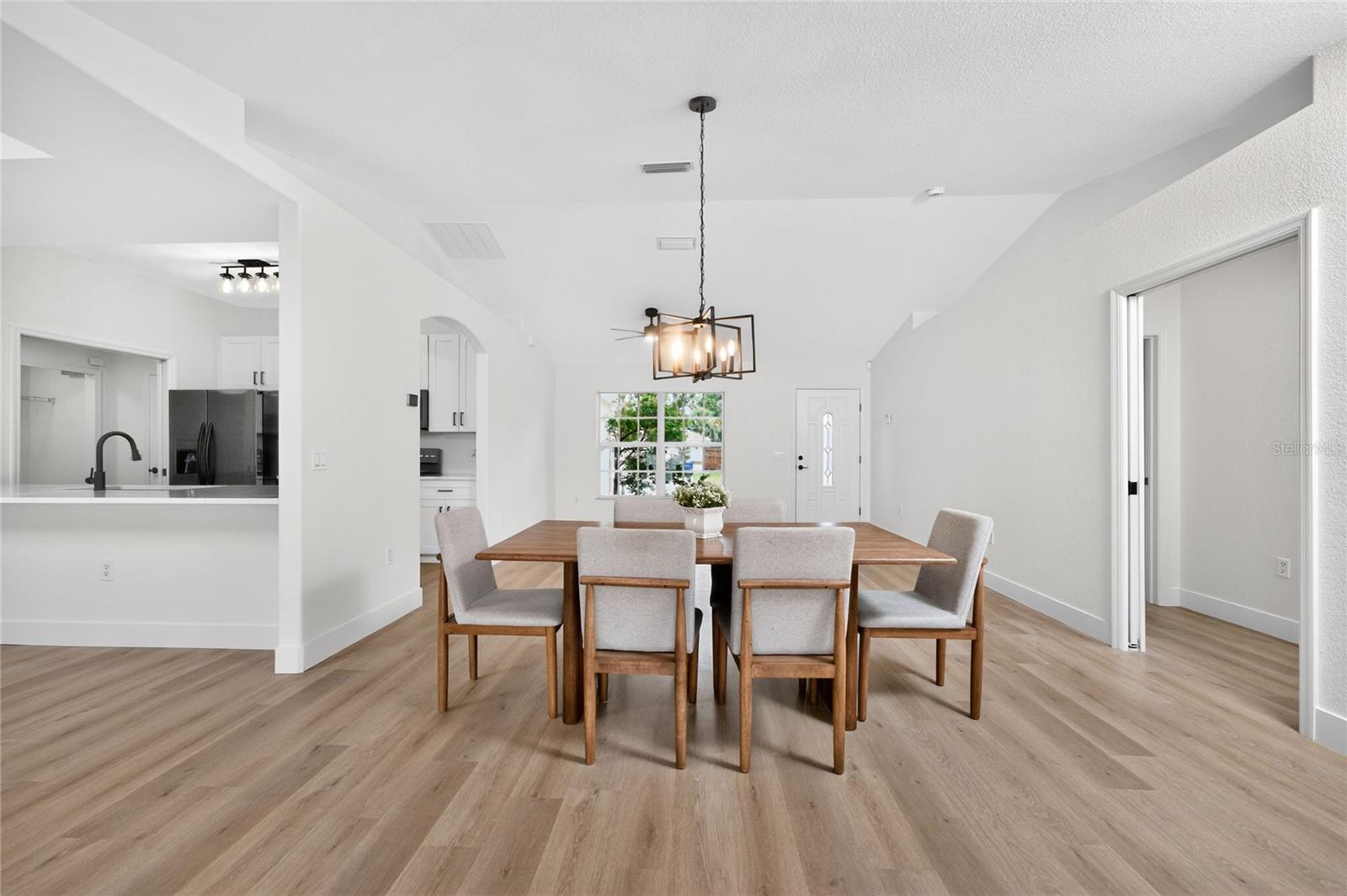 Search Properties for Sale 4 264 PERIWINKLE ROAD