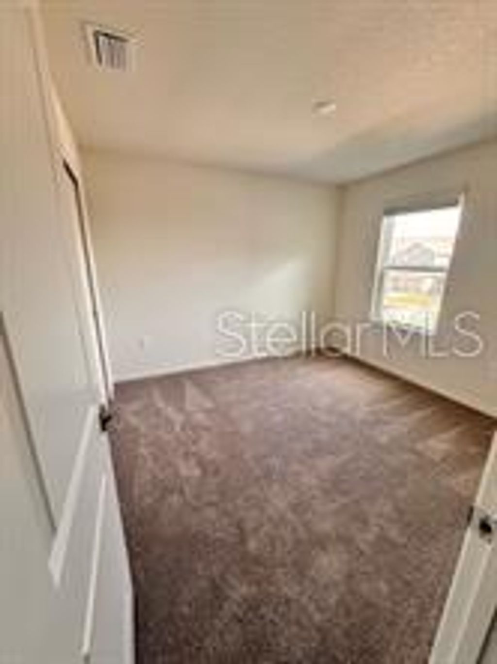 Photo of 9282 Westside Hills Drive, Davenport, FL 33896 (MLS # S5150226)