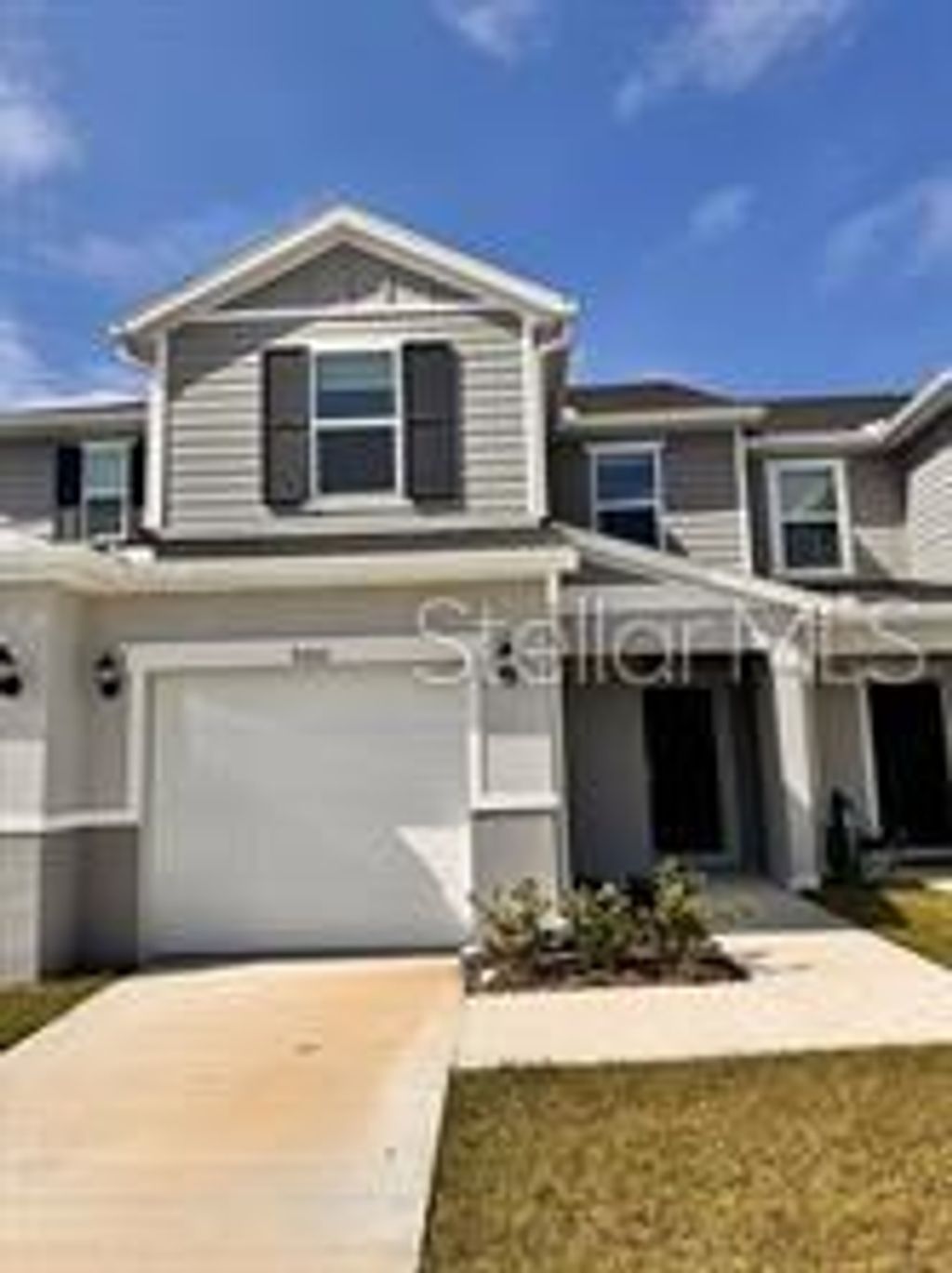 Photo of 9282 Westside Hills Drive, Davenport, FL 33896 (MLS # S5150226)