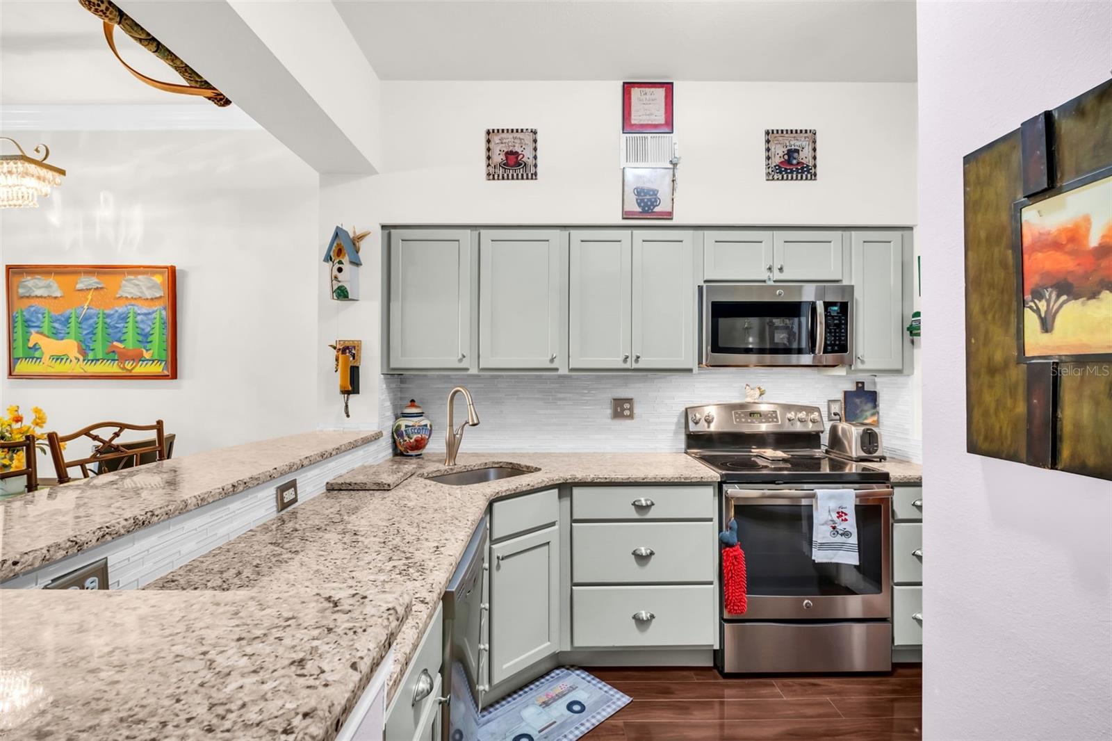 MADISON AT ST PETE II - Residential