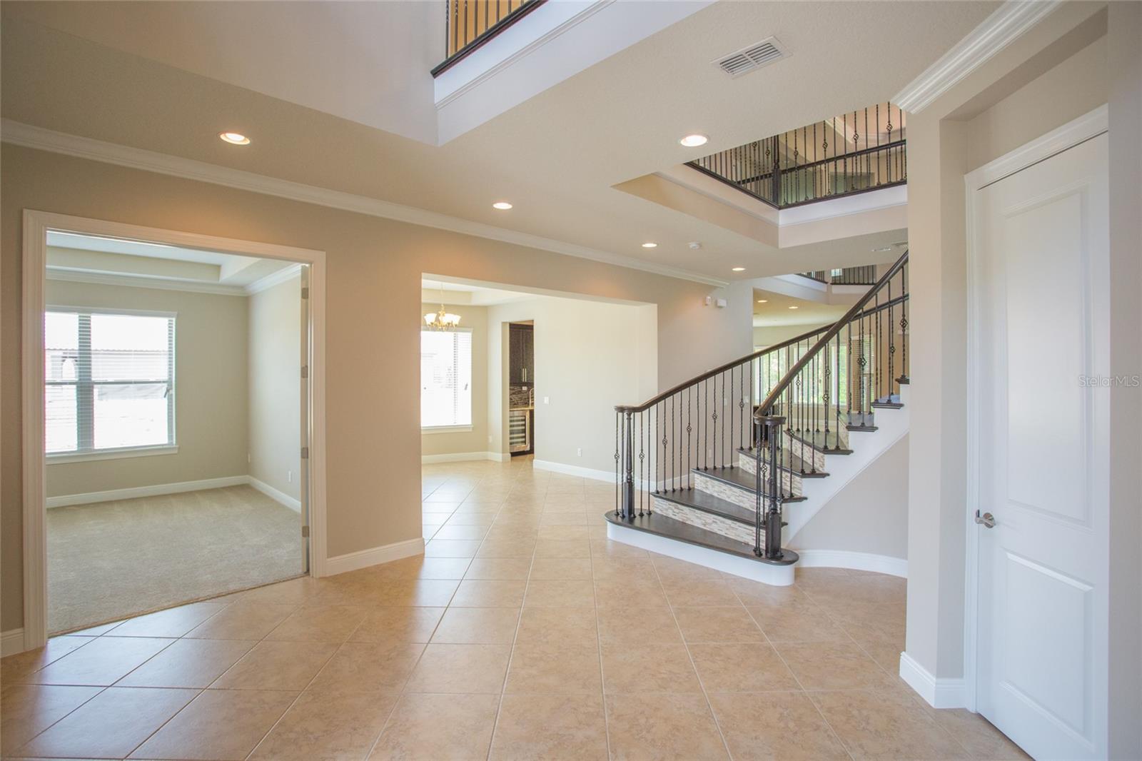 ENCLAVE AT VILLAGEWALK - Residential Lease