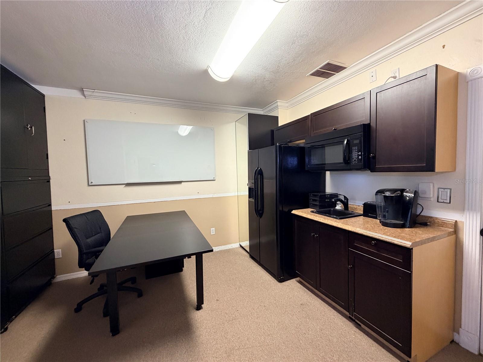 1400 W OAK CONDO - Commercial Lease