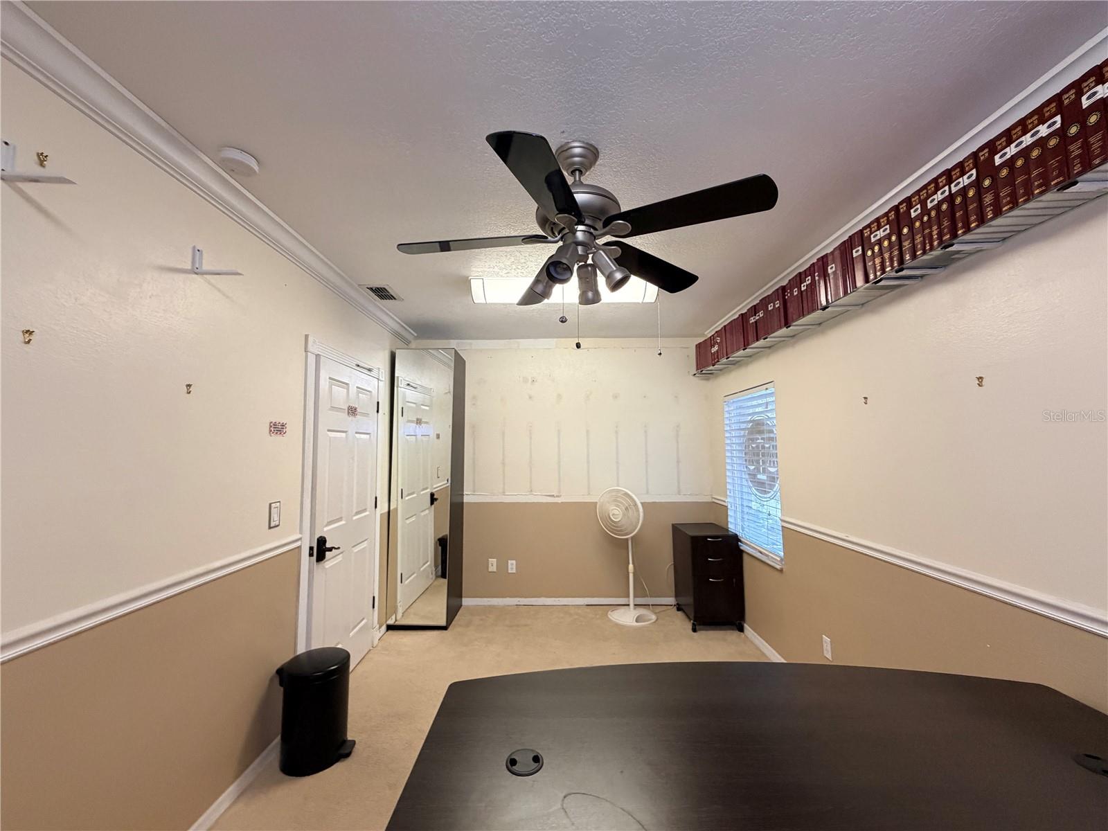 1400 W OAK CONDO - Commercial Lease