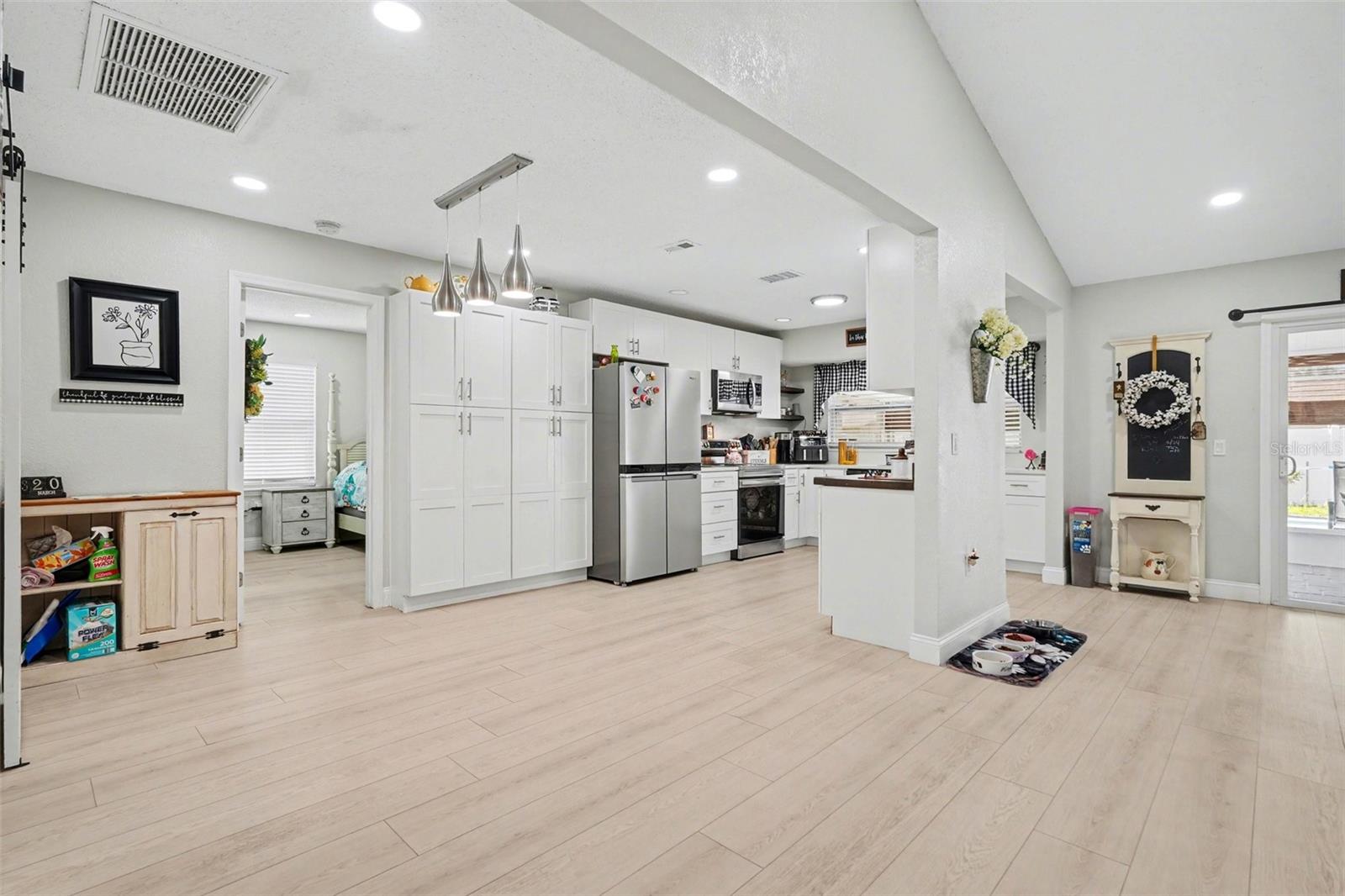 SPRING HILL UNIT 4 - Residential