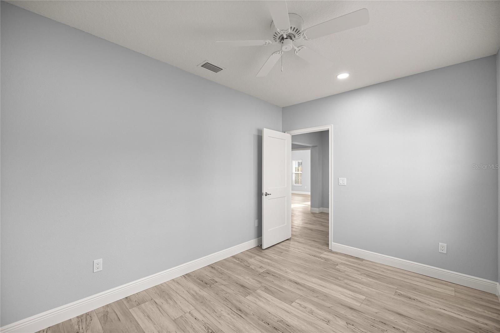 HUNTER'S RDG - Residential