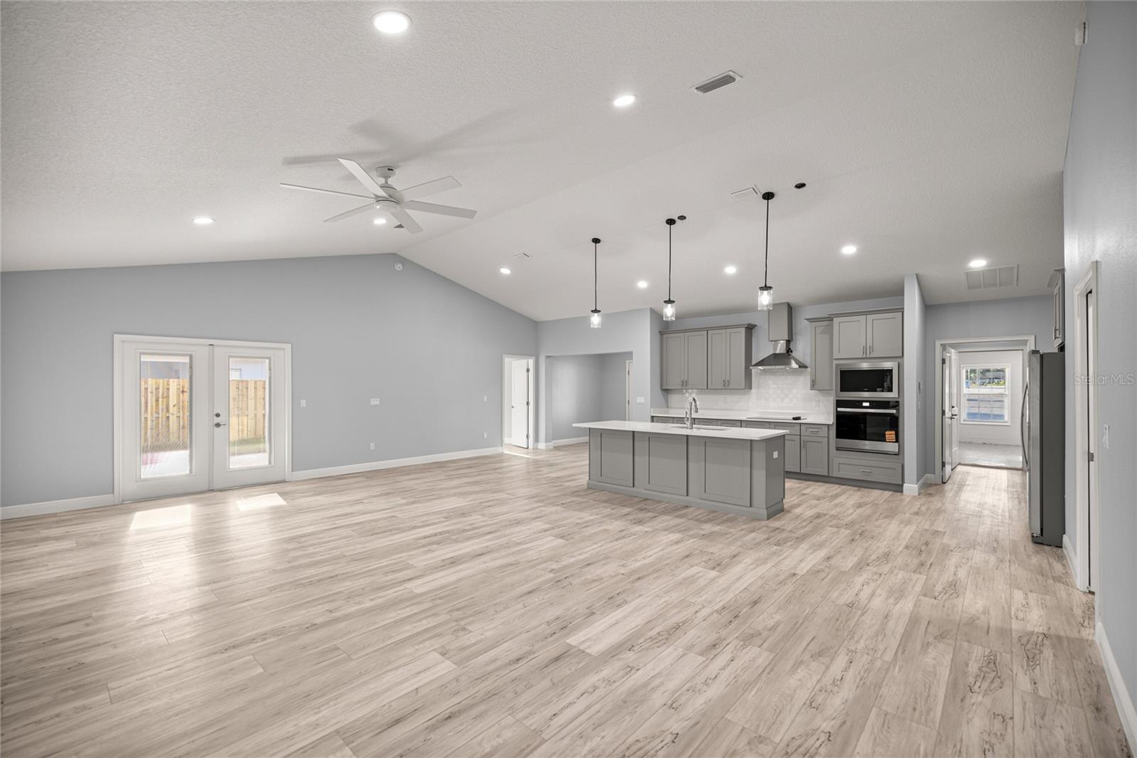 HUNTER'S RDG - Residential