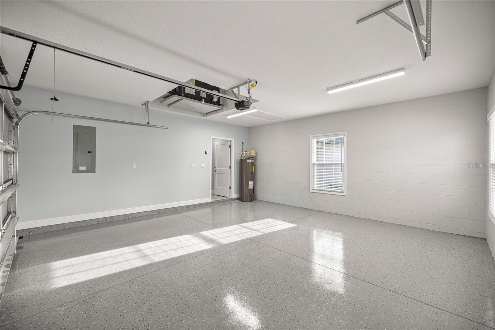 HUNTER'S RDG - Residential