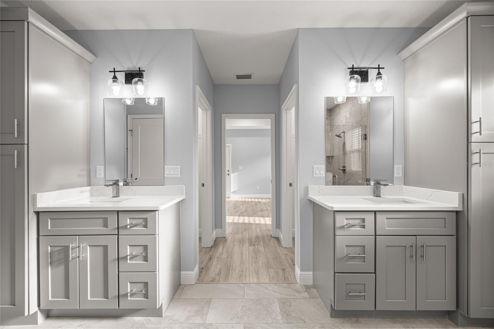 HUNTER'S RDG - Residential