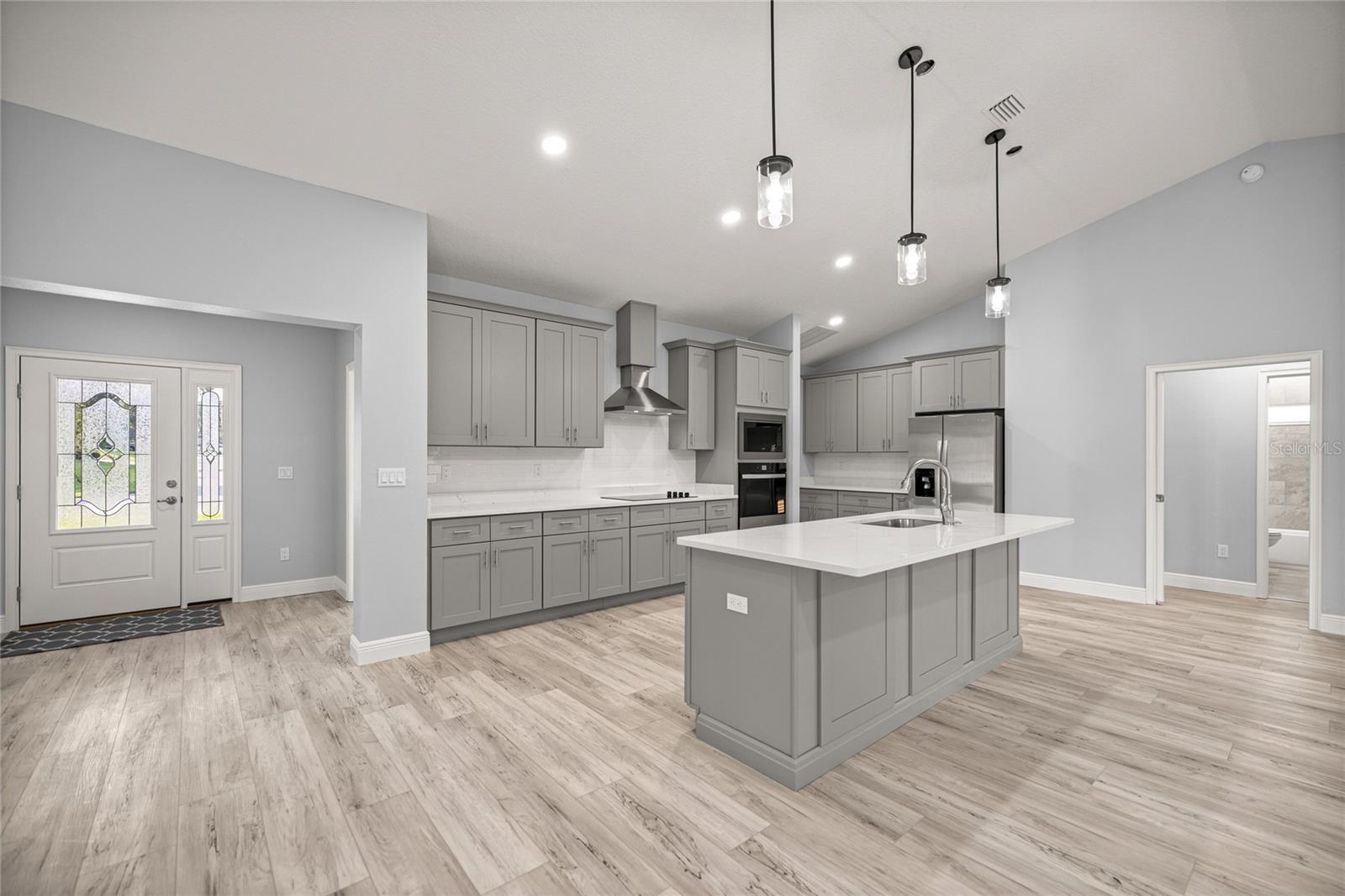 HUNTER'S RDG - Residential