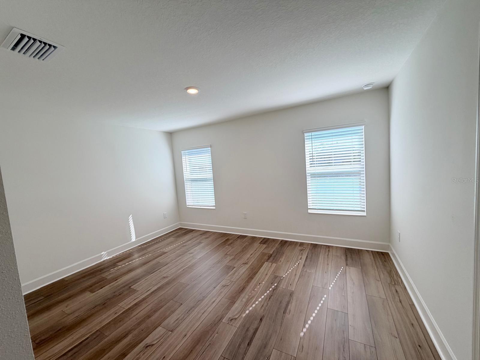 MAGNOLIA CREEK PHASE 2 - Residential Lease