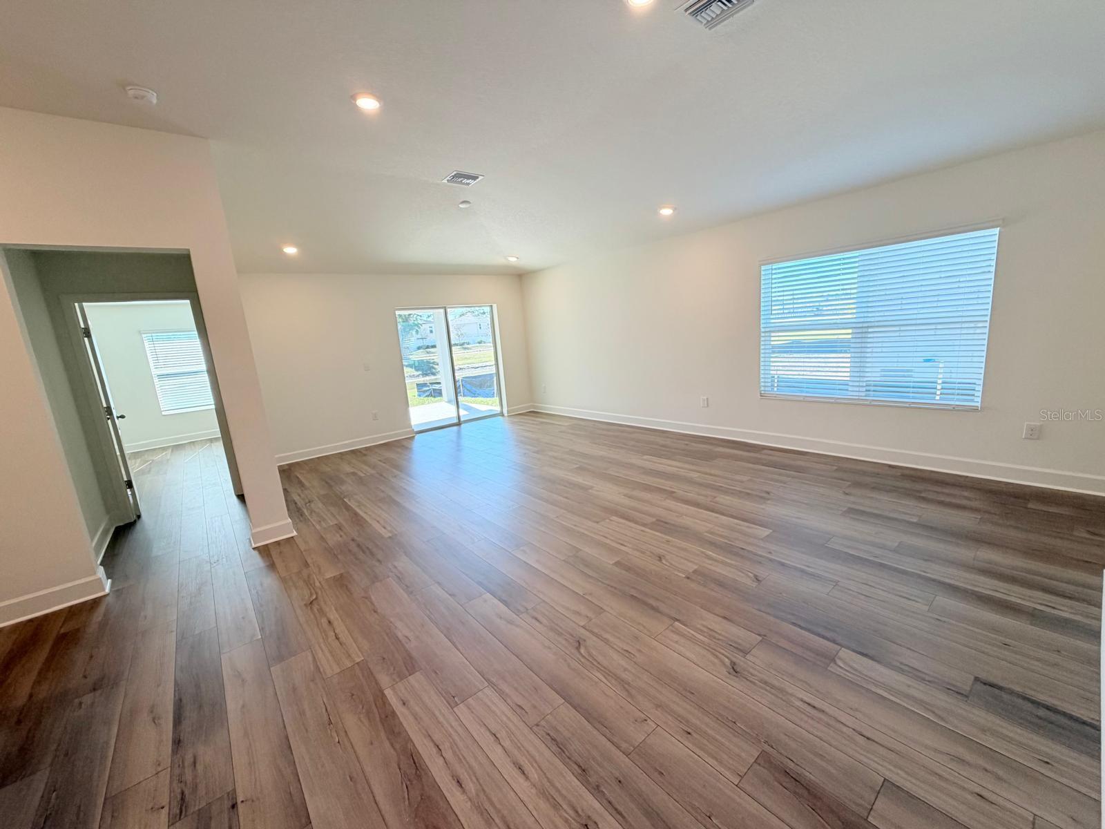 MAGNOLIA CREEK PHASE 2 - Residential Lease