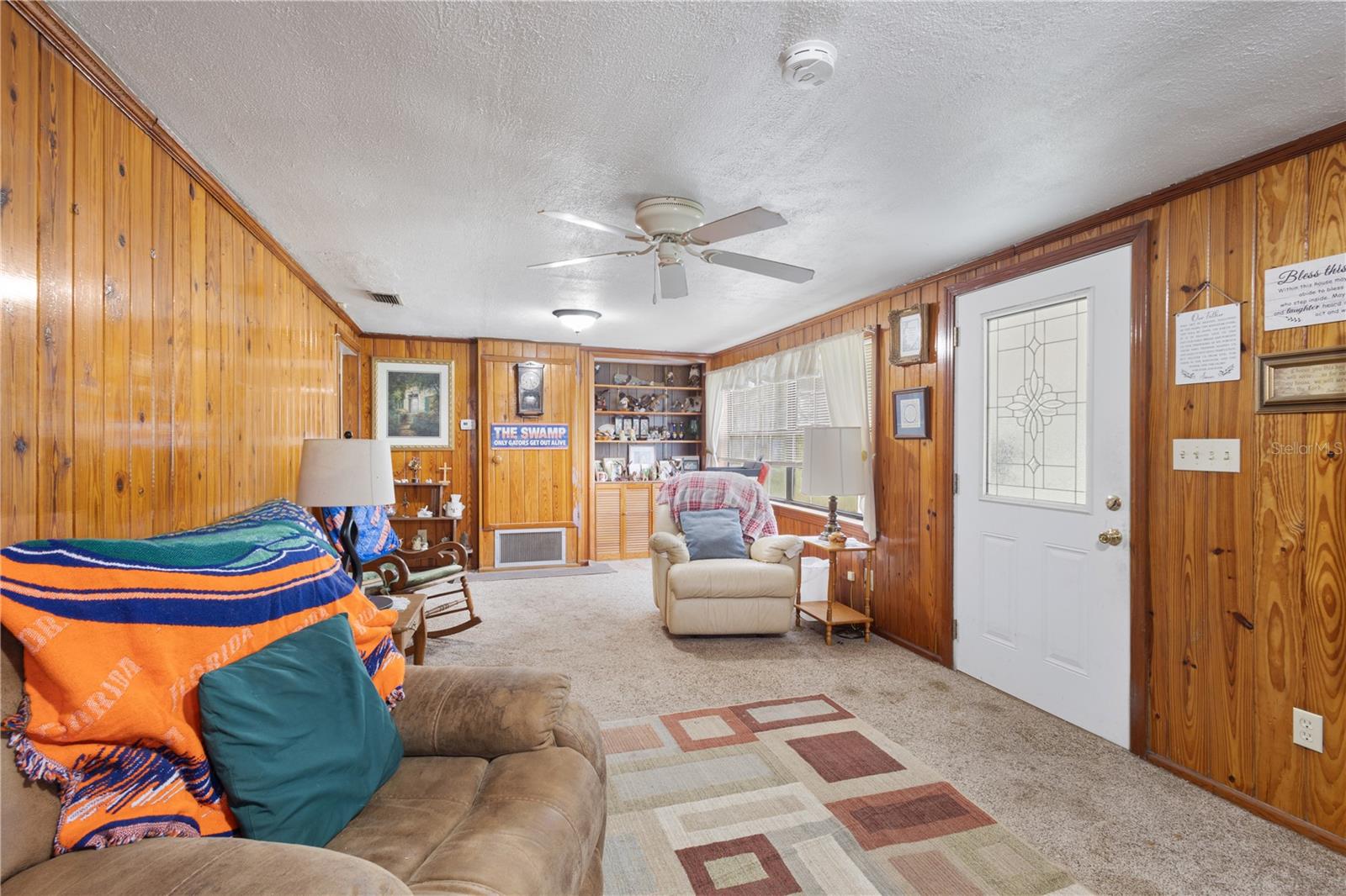 604 W MARKET ROAD