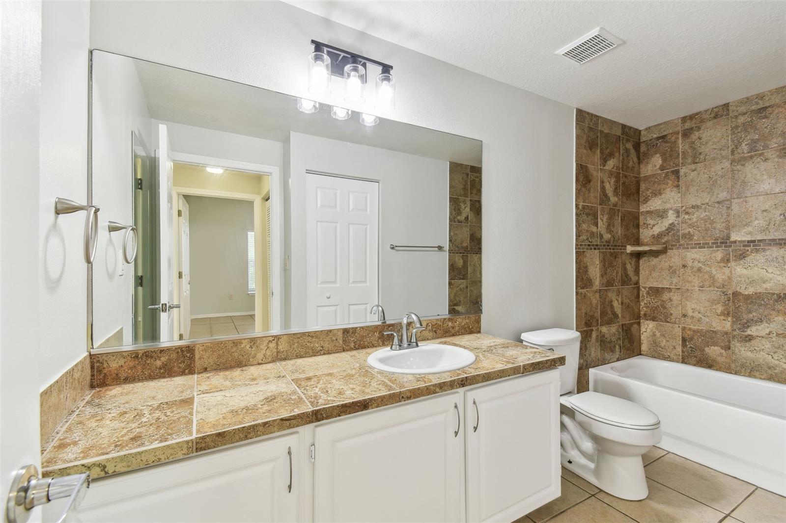 THE PINNACLE AT CARROLLWOOD A - Residential