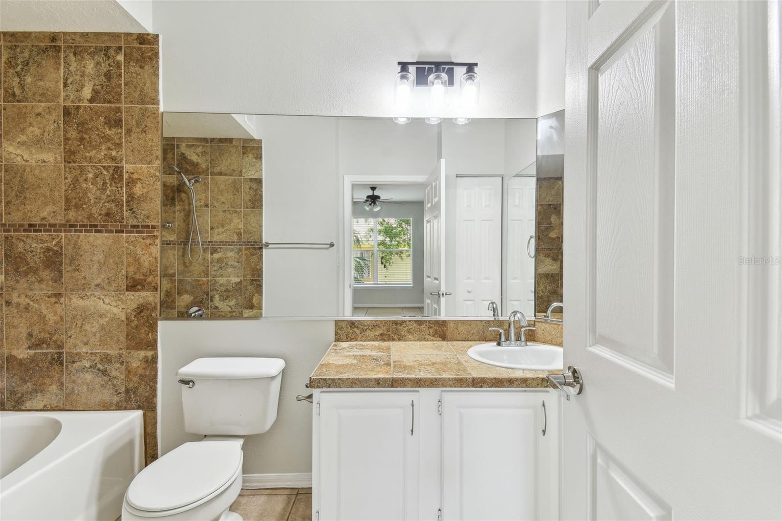 THE PINNACLE AT CARROLLWOOD A - Residential