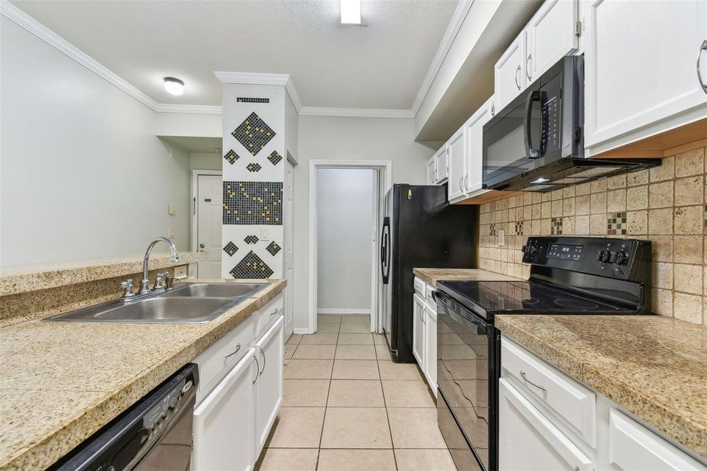 Photo of 5606 Pinnacle Heights Circle #304, Tampa, FL 33624 (MLS # TB8333999)