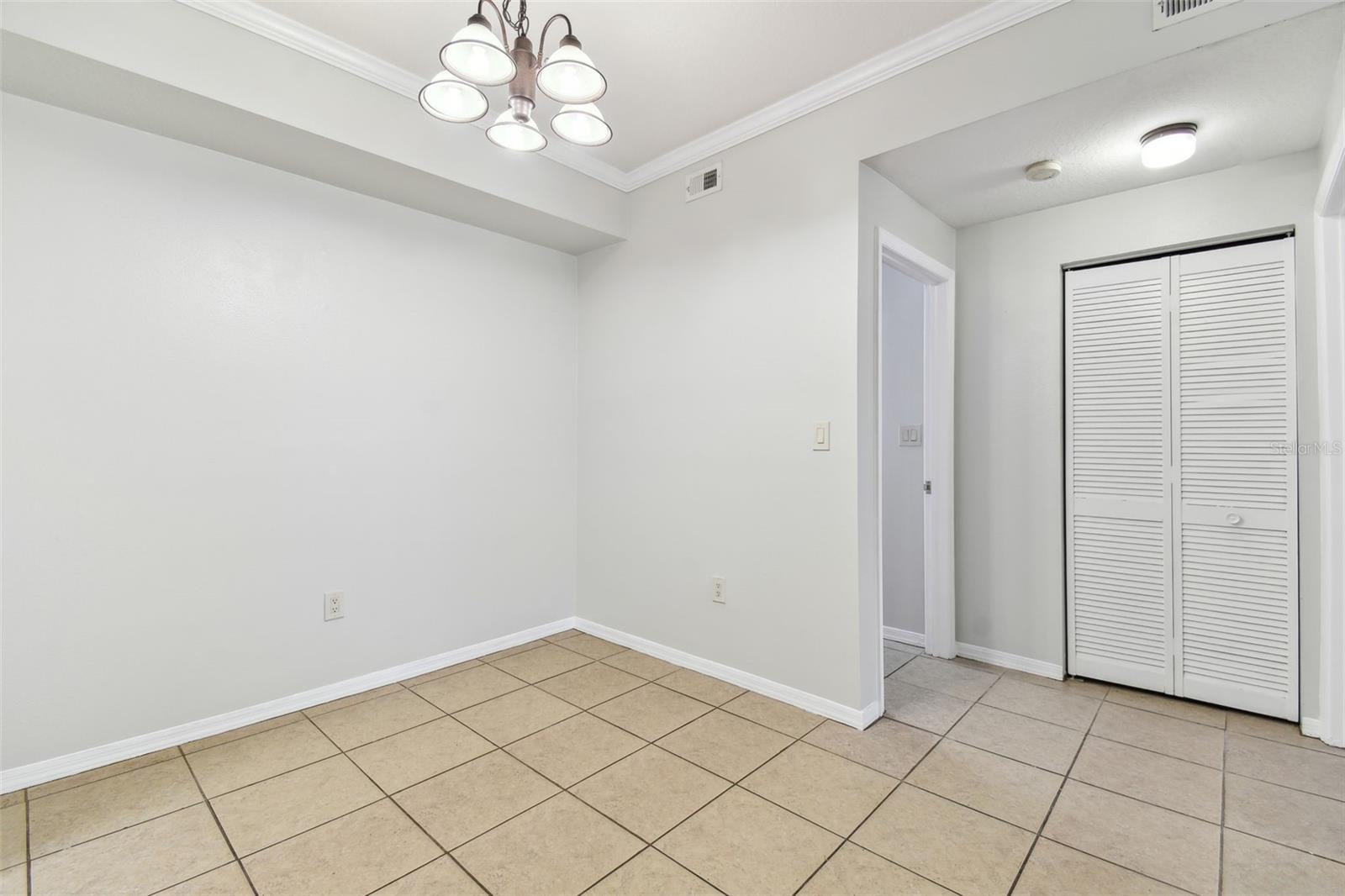 THE PINNACLE AT CARROLLWOOD A - Residential