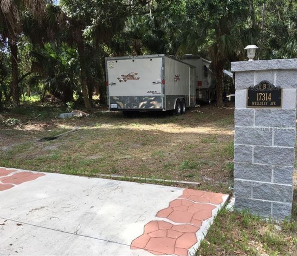 Photo of 17314 Wellsley Avenue, Port Charlotte, FL 33954 (MLS # D6135790)