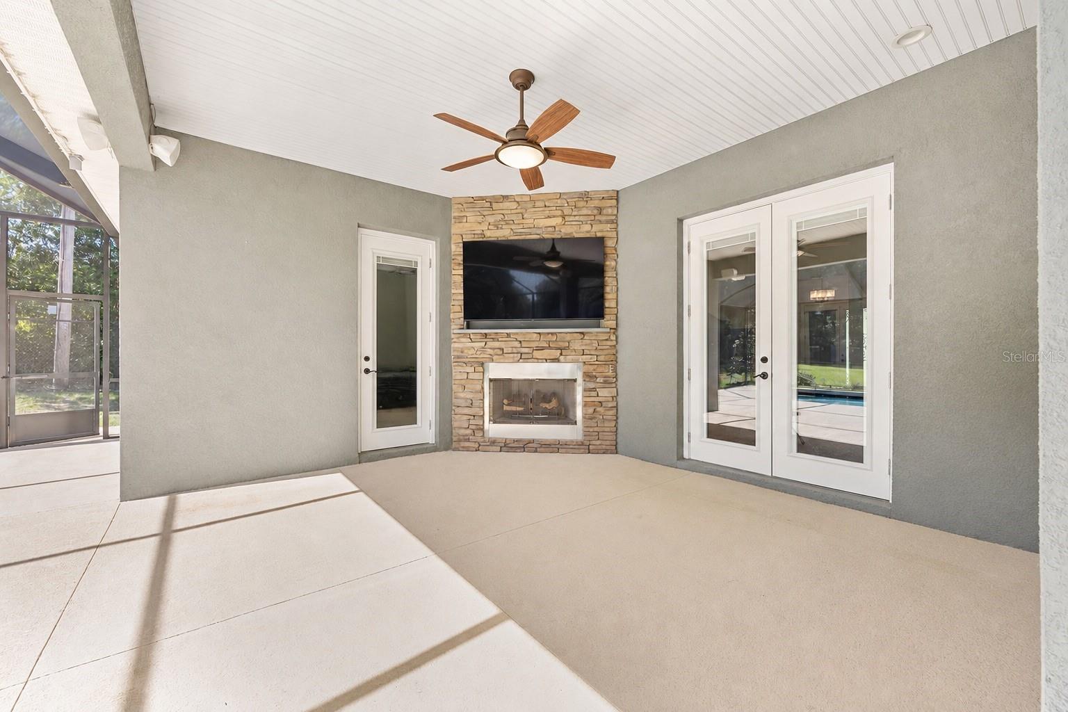 WEITLUND ACRES - Residential