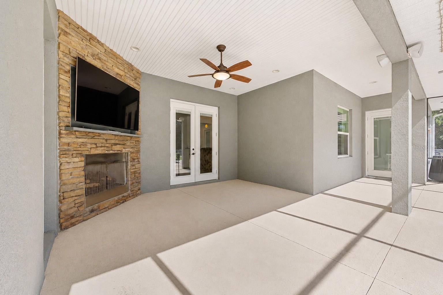 WEITLUND ACRES - Residential