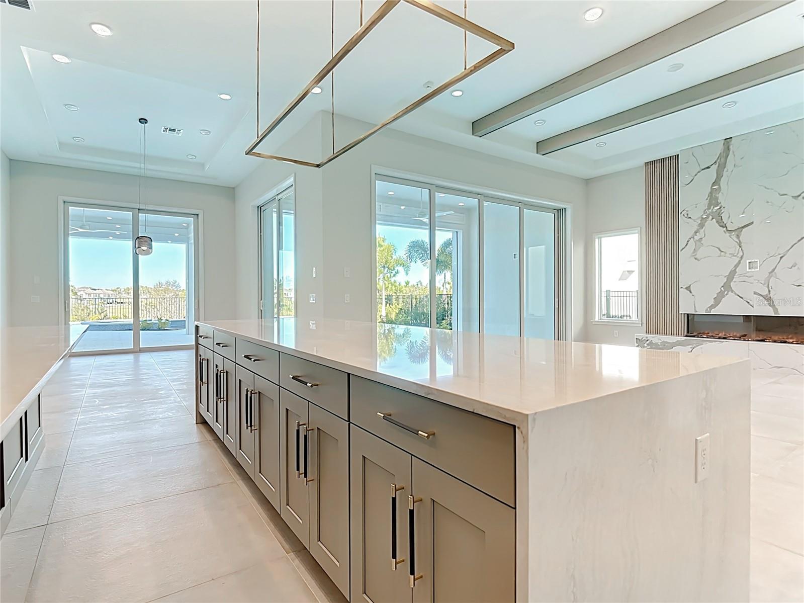 REUNION WEST - Residential