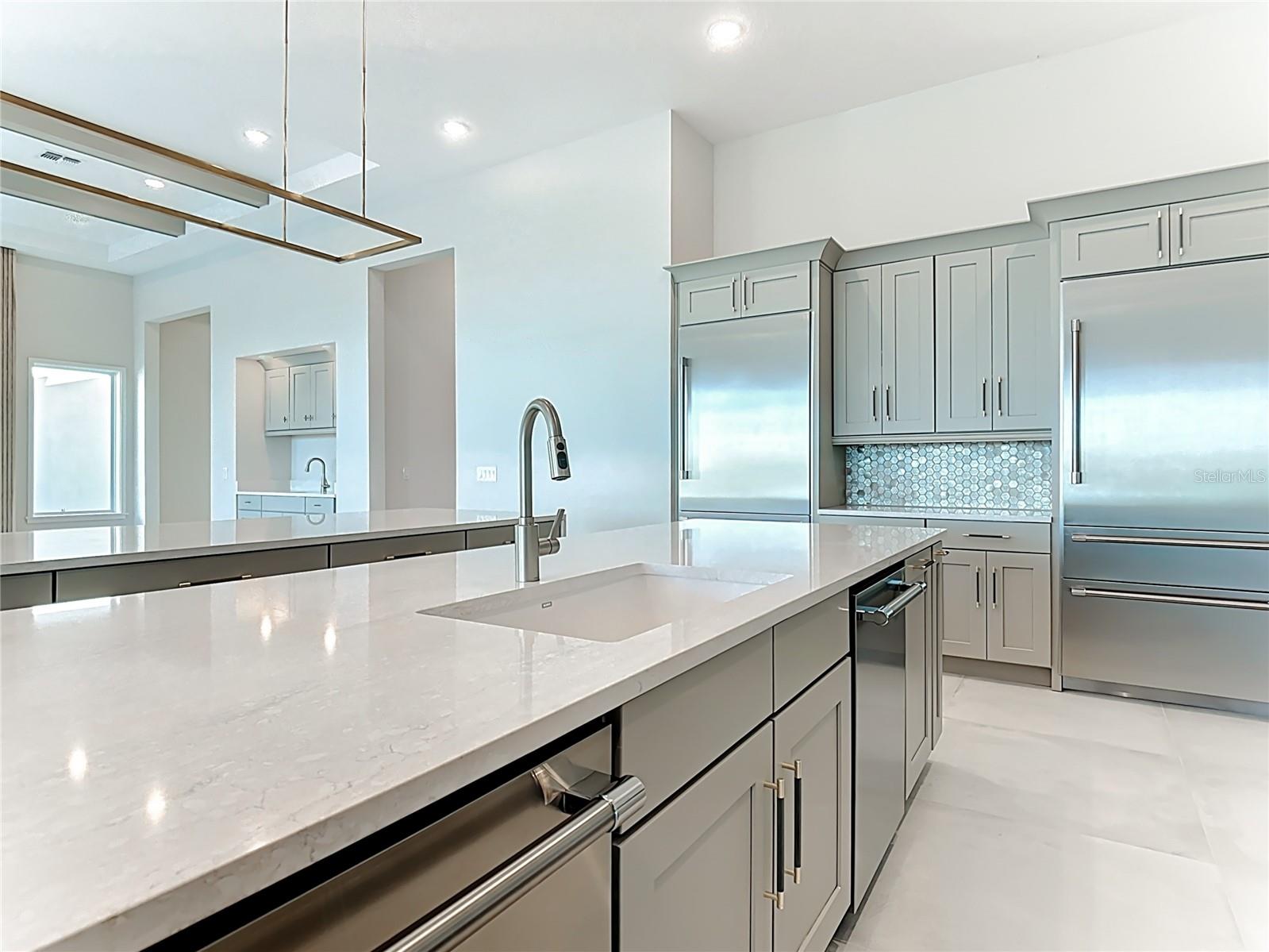 REUNION WEST - Residential