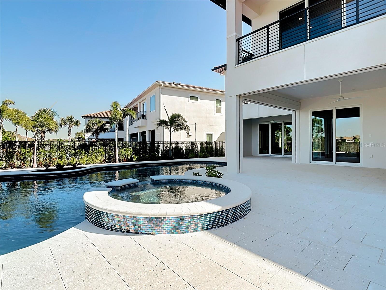 REUNION WEST - Residential