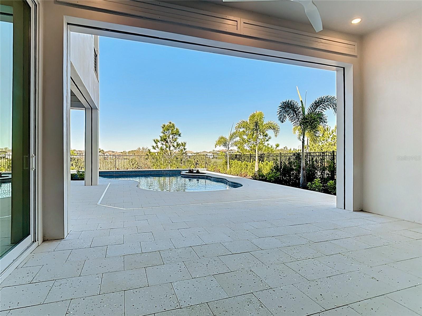 REUNION WEST - Residential