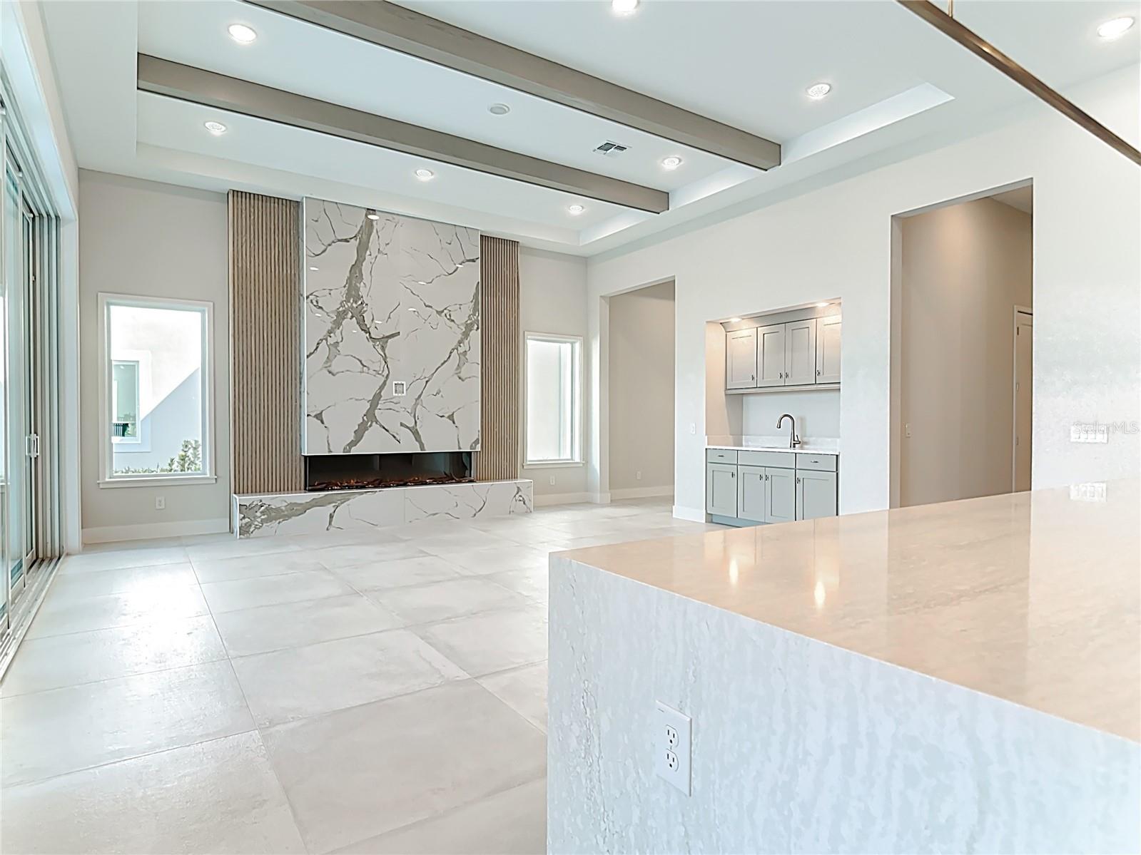 REUNION WEST - Residential