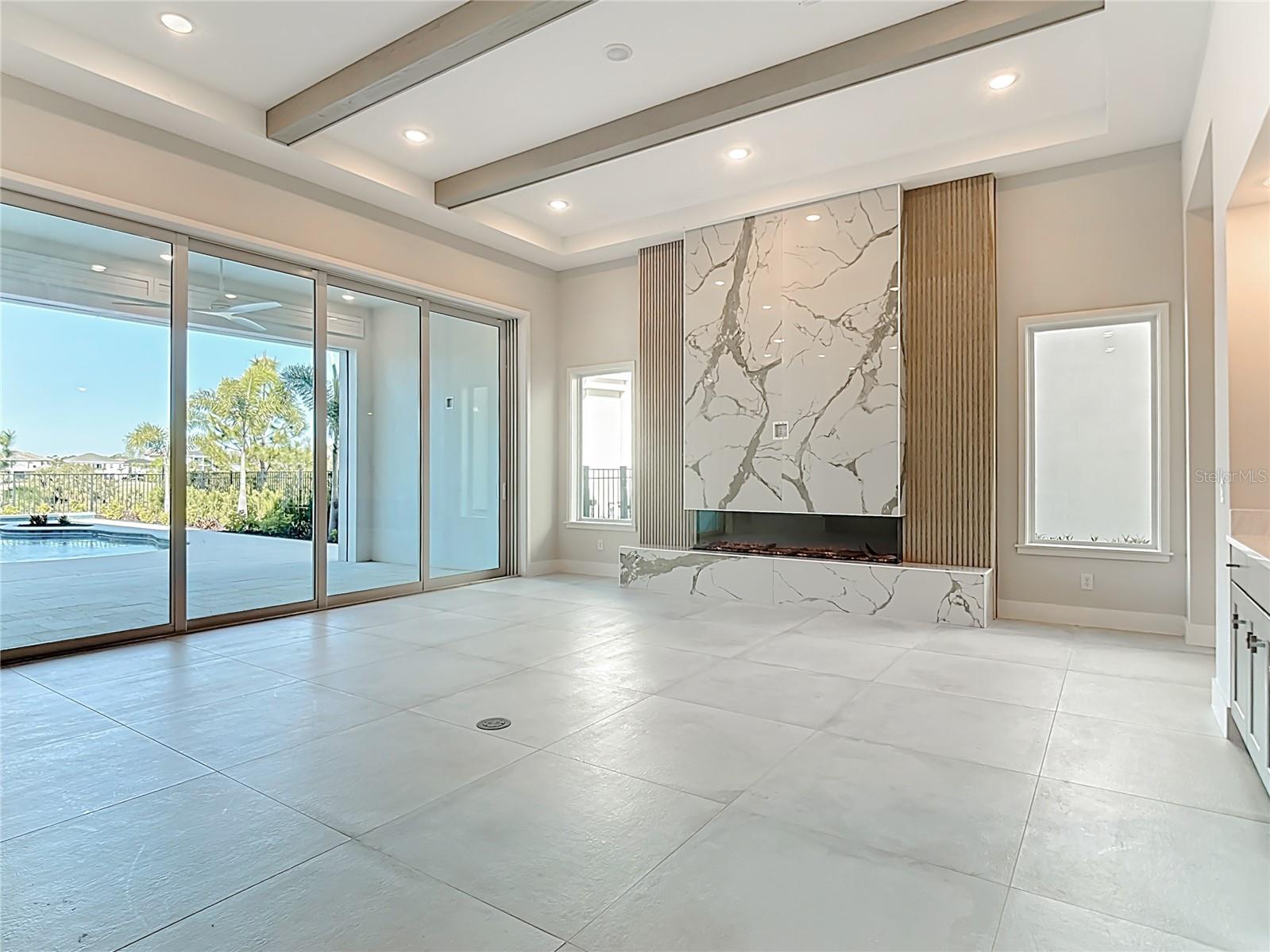 REUNION WEST - Residential
