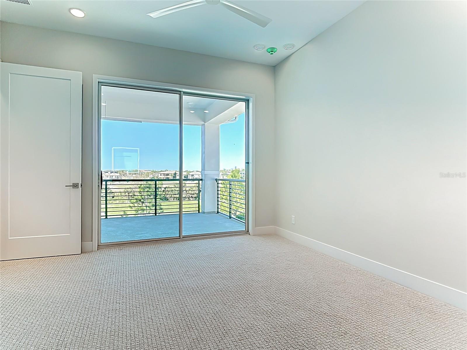 REUNION WEST - Residential