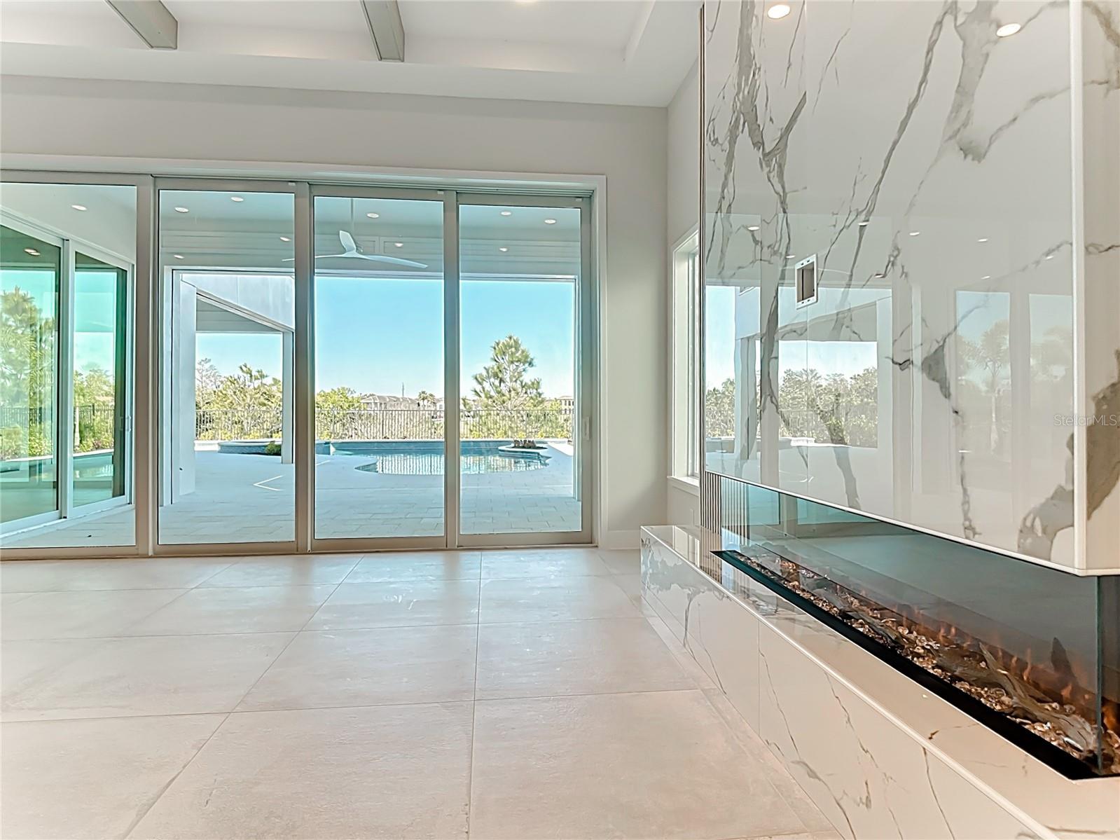REUNION WEST - Residential