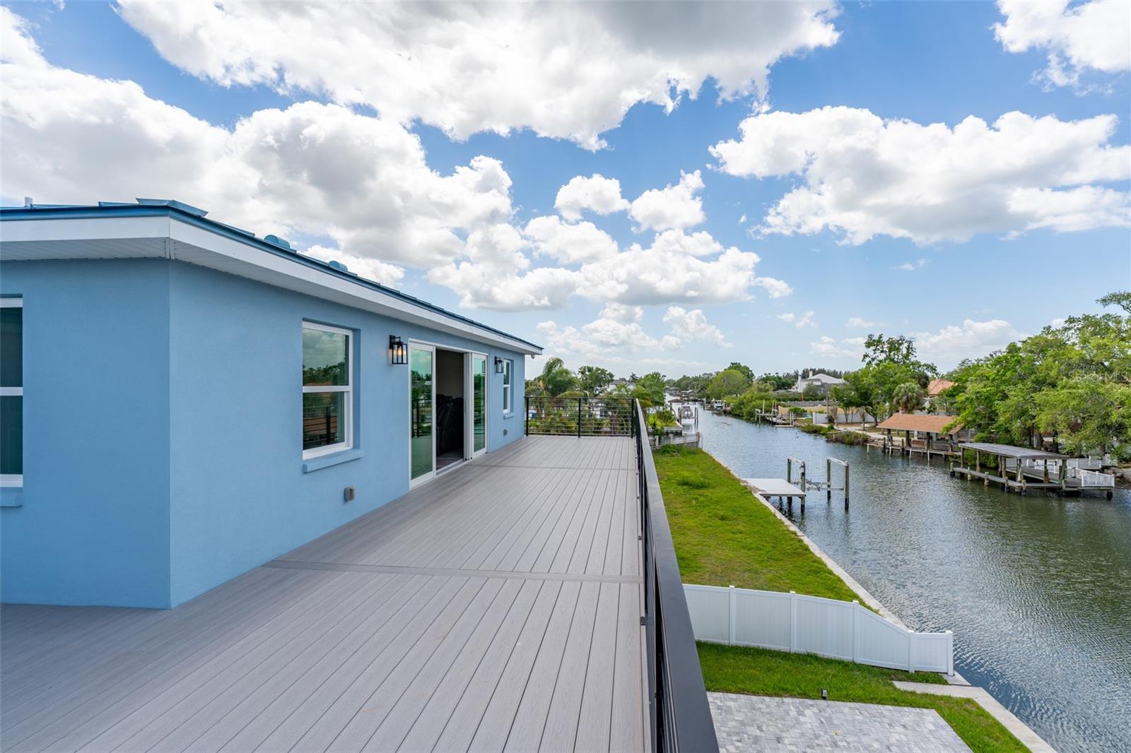 BAY CREST PARK UNIT 01 - Residential