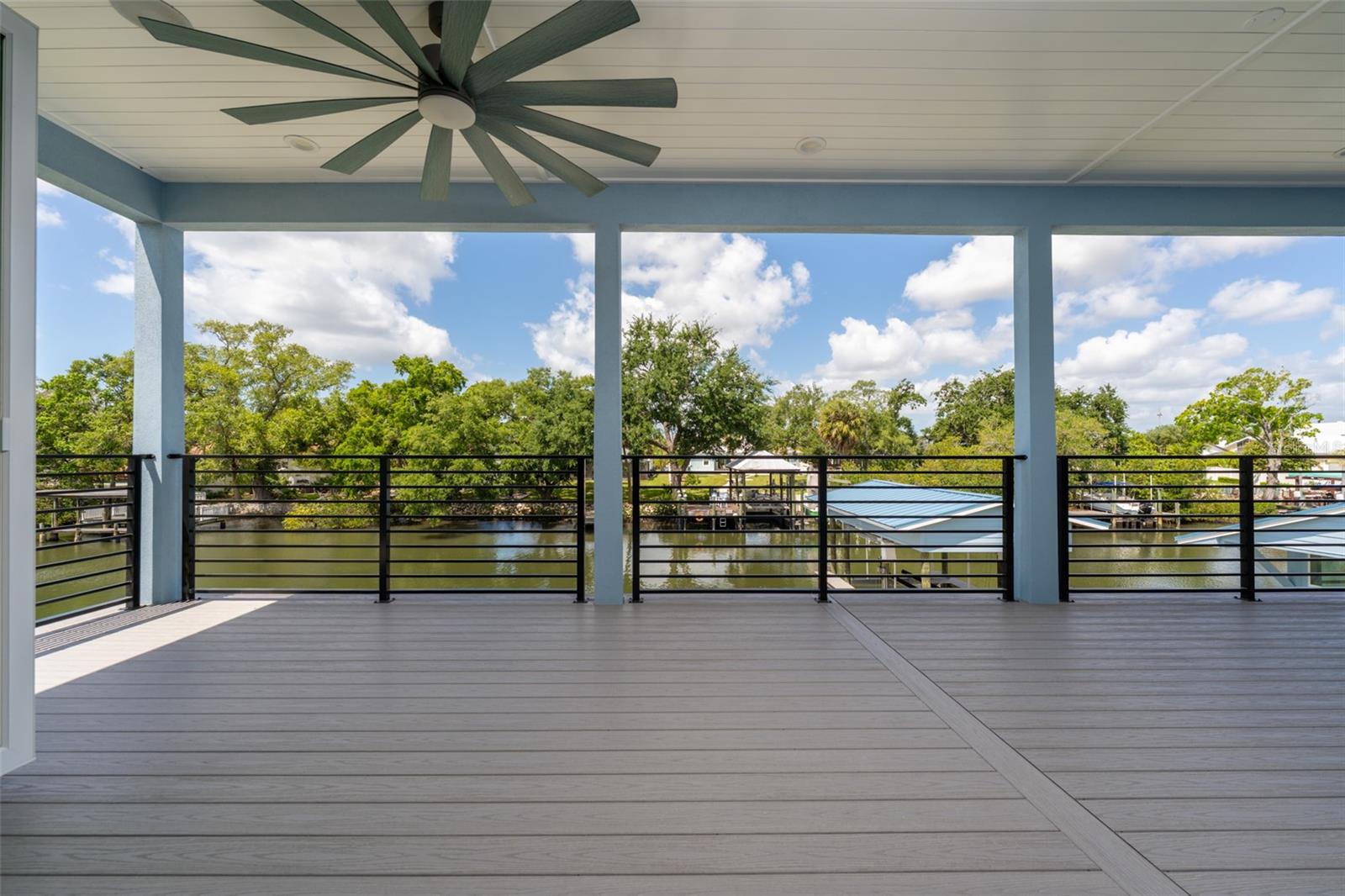 BAY CREST PARK UNIT 01 - Residential