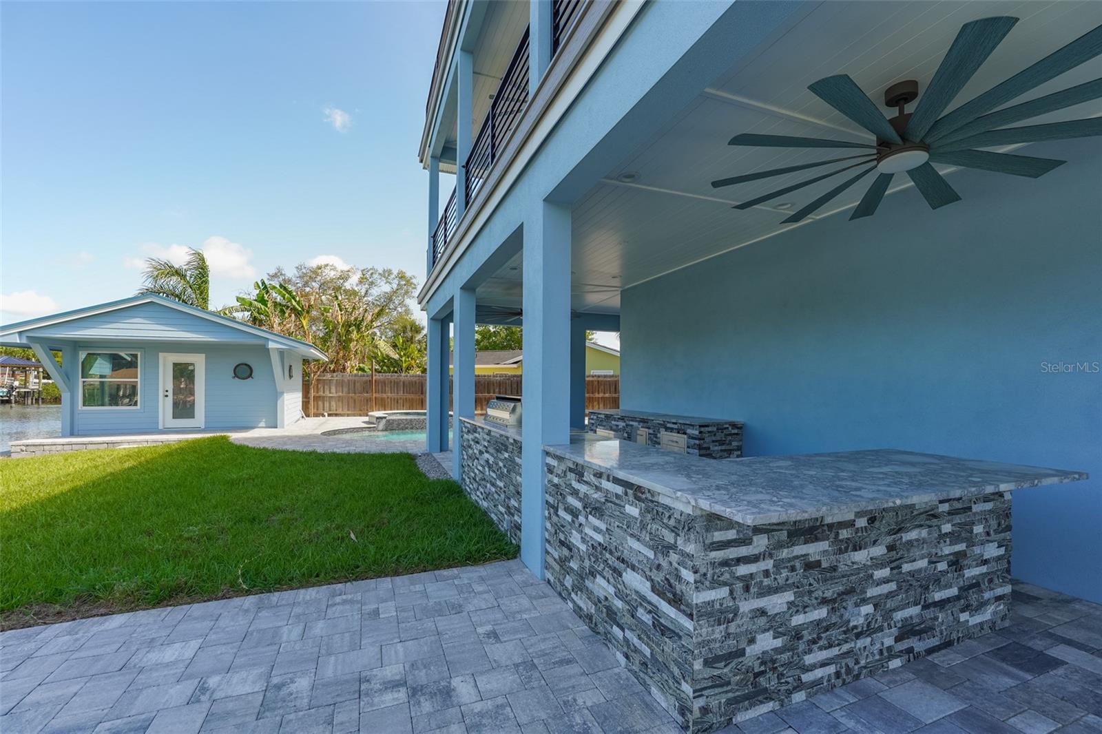 BAY CREST PARK UNIT 01 - Residential