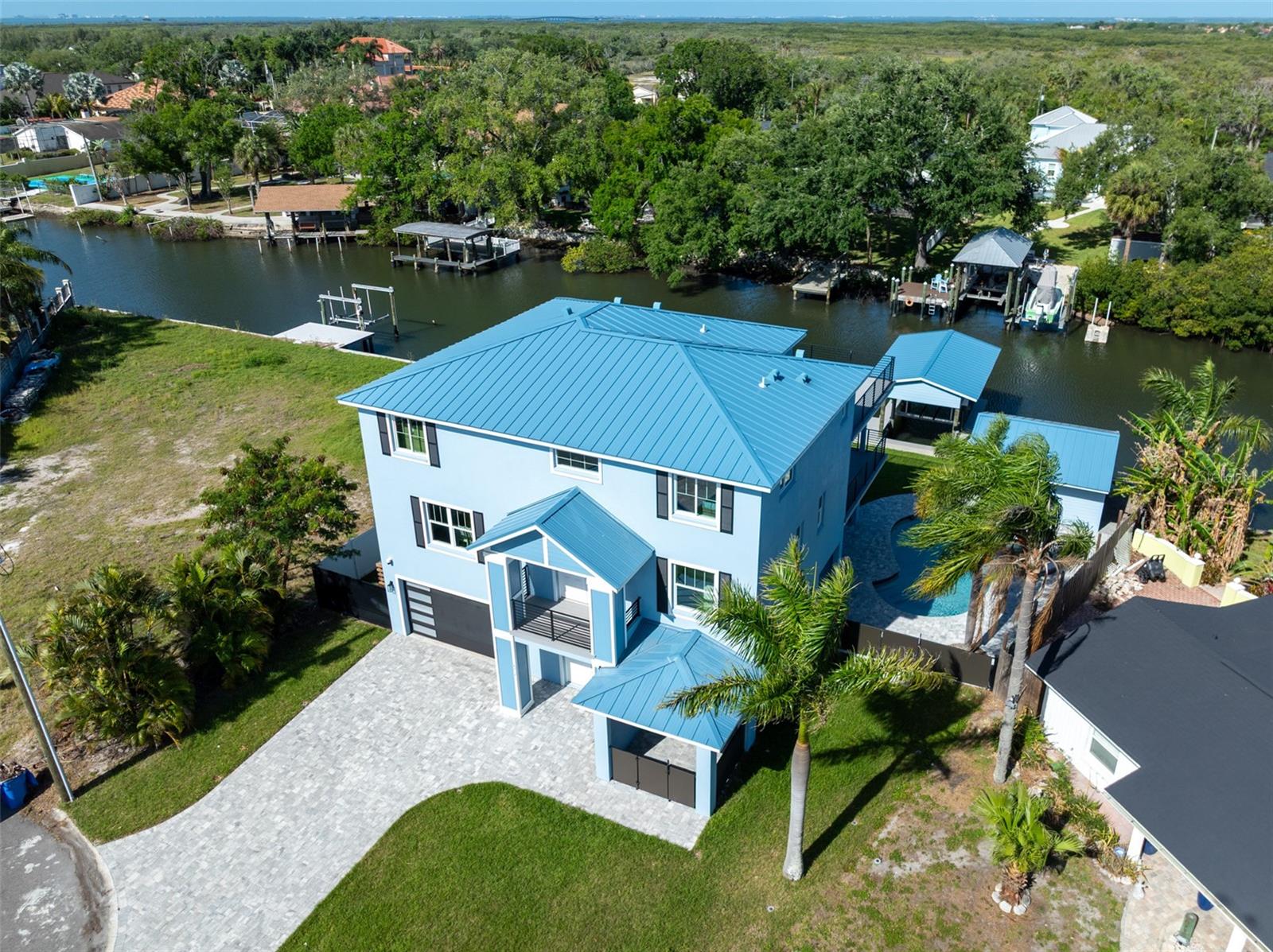 BAY CREST PARK UNIT 01 - Residential