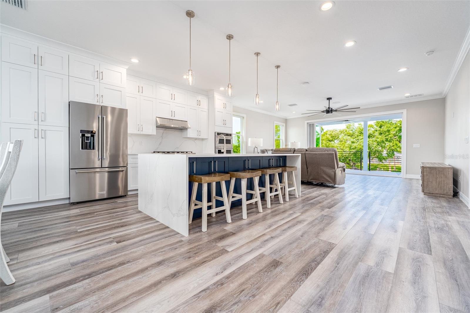 BAY CREST PARK UNIT 01 - Residential