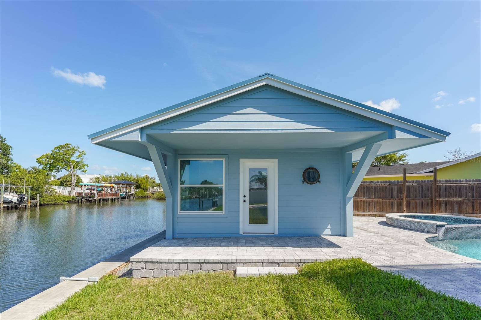 BAY CREST PARK UNIT 01 - Residential