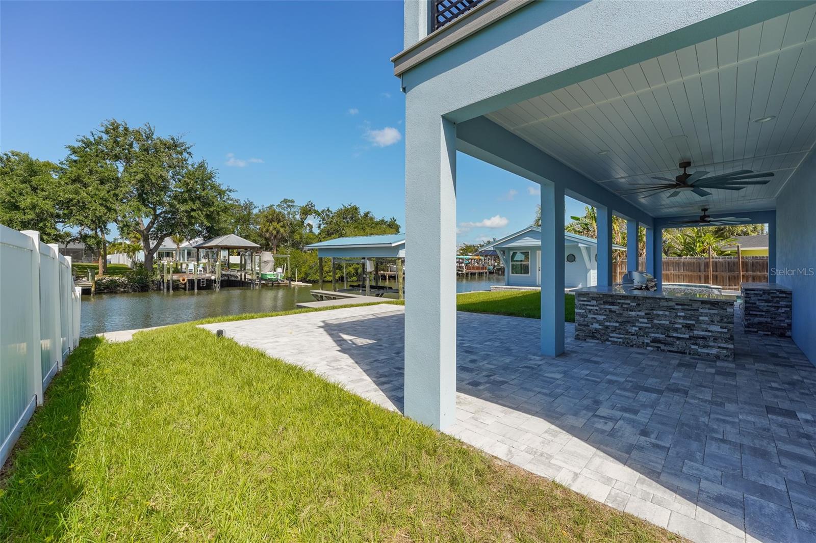 BAY CREST PARK UNIT 01 - Residential