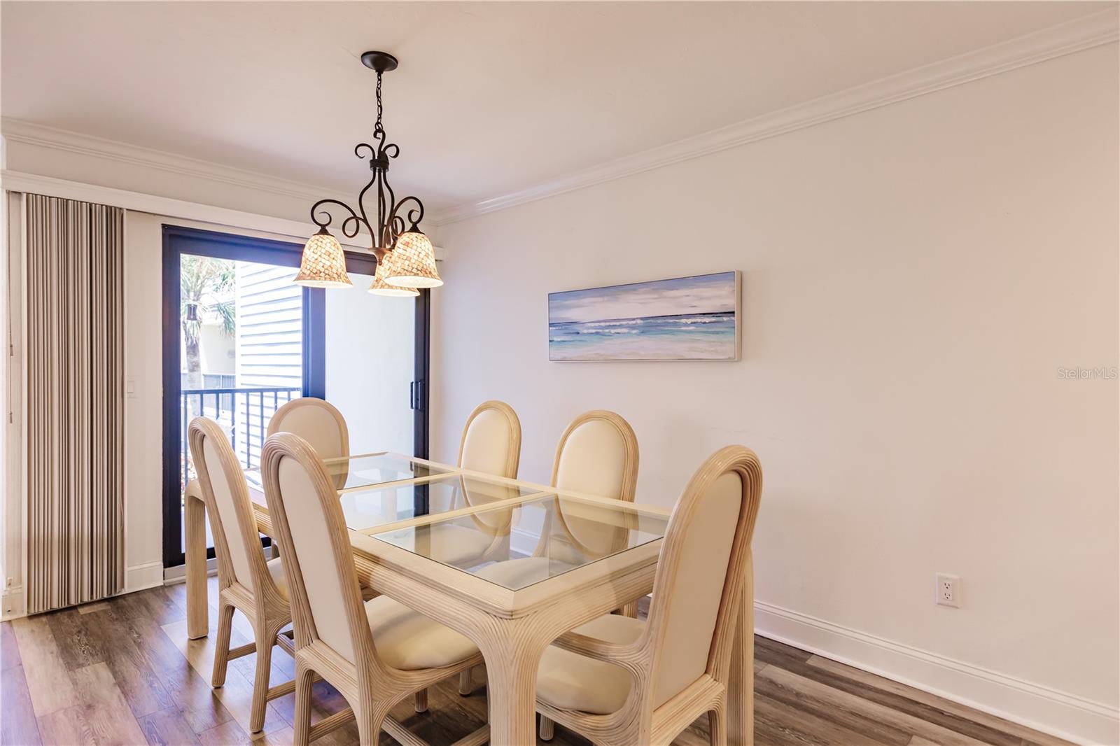 MACARTHUR BEACH - Residential