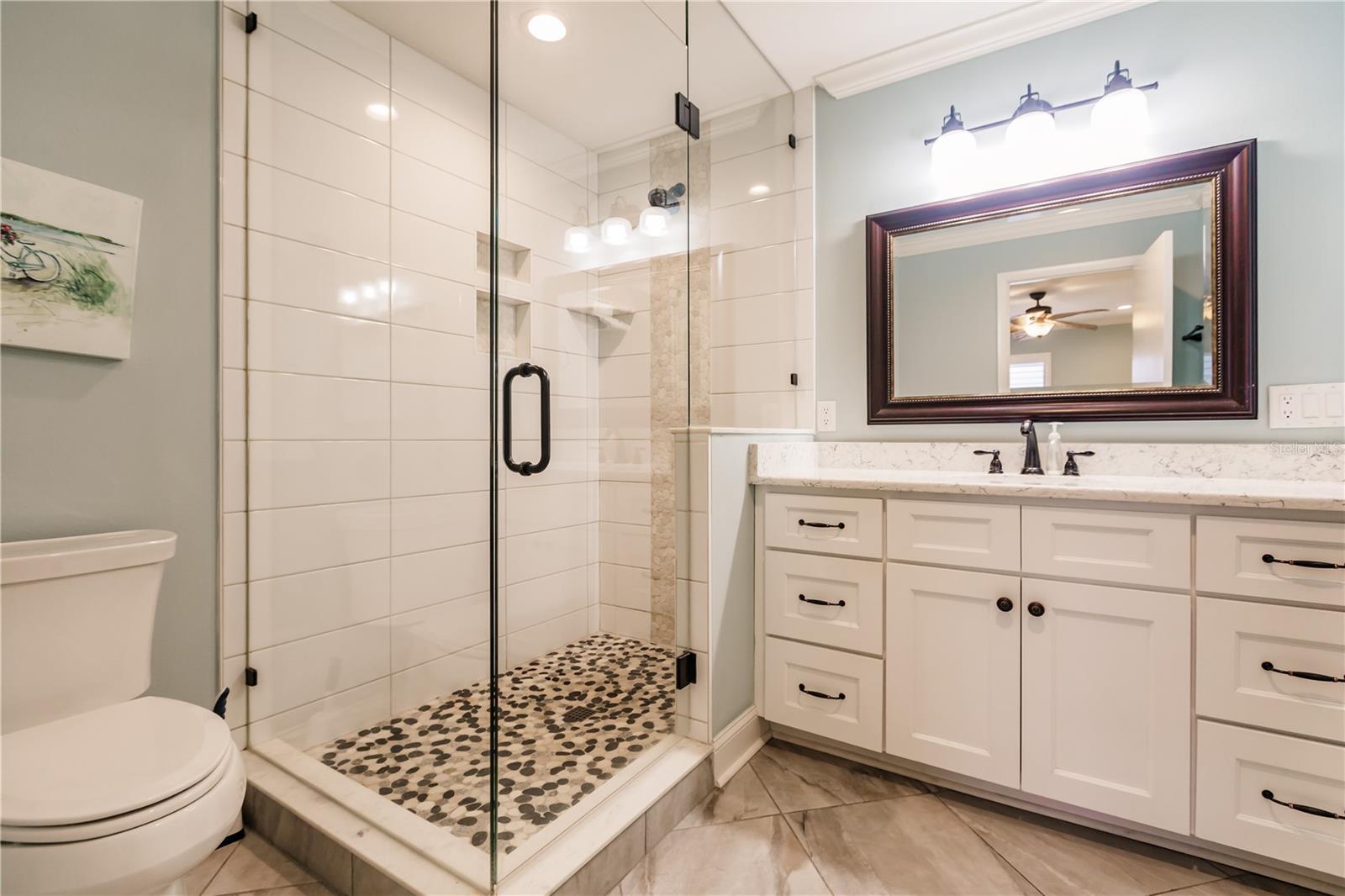 MACARTHUR BEACH - Residential