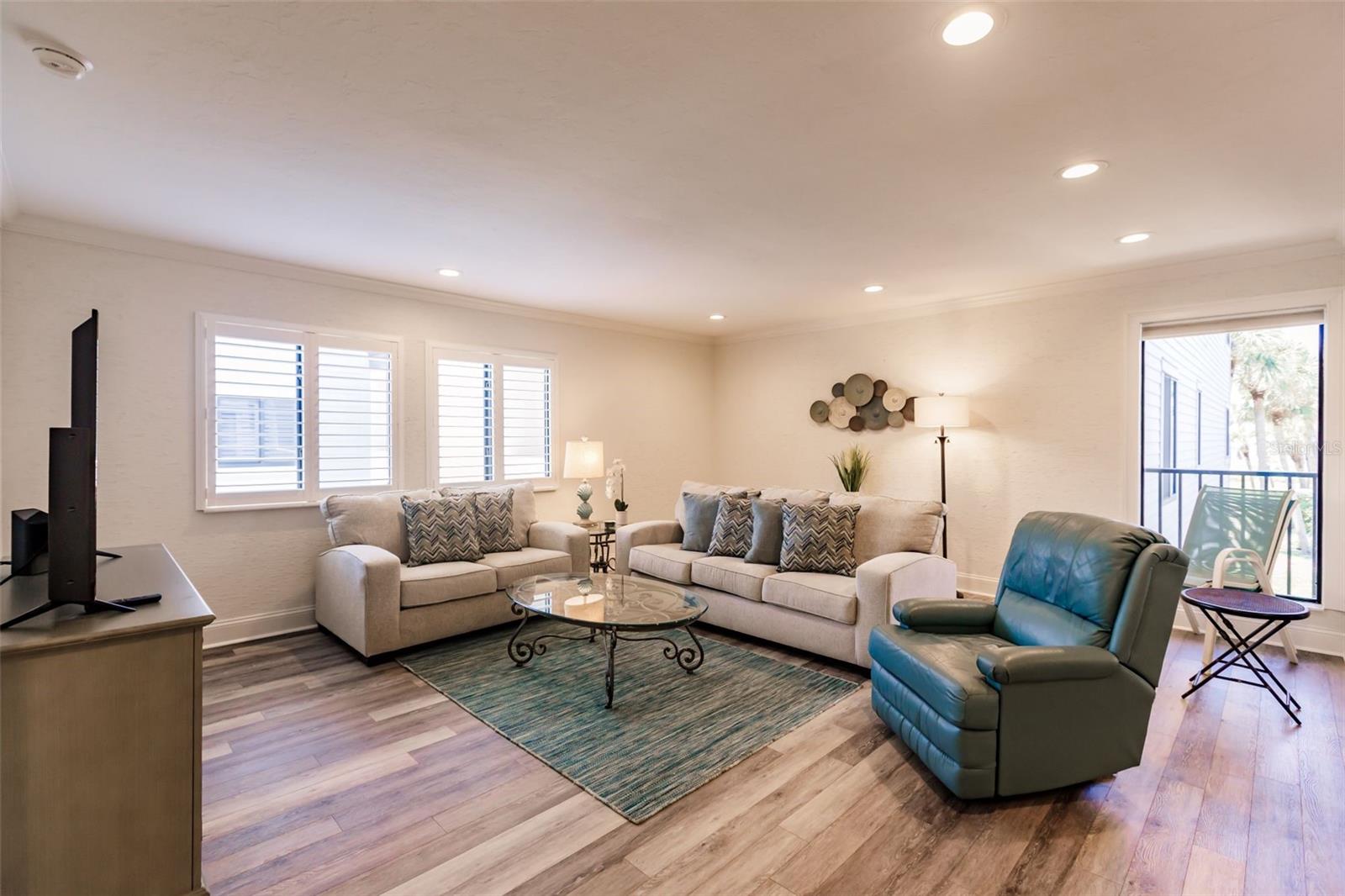 700 GOLDEN BEACH BOULEVARD 222