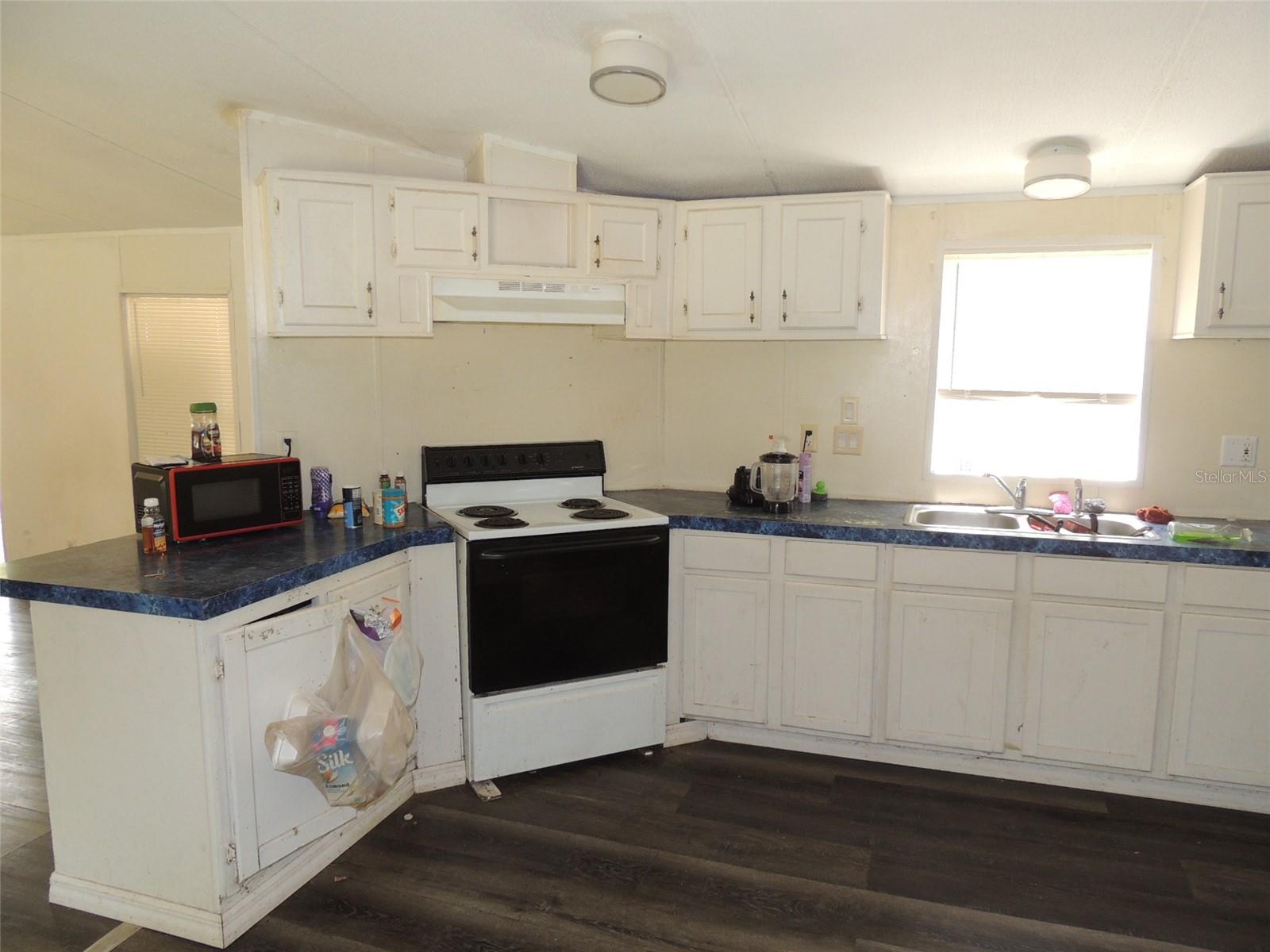 OAKVILLA SUB - Residential