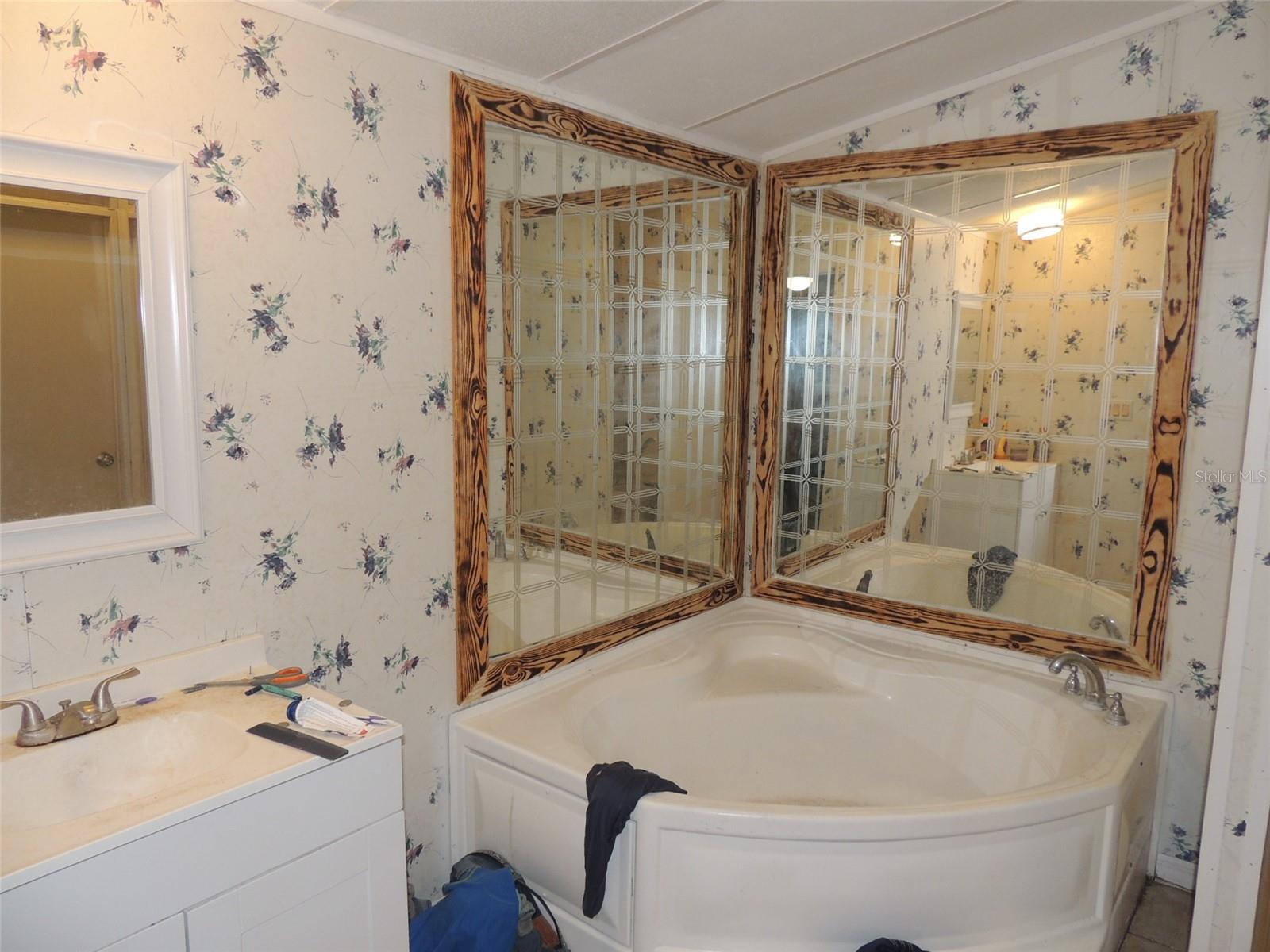 OAKVILLA SUB - Residential