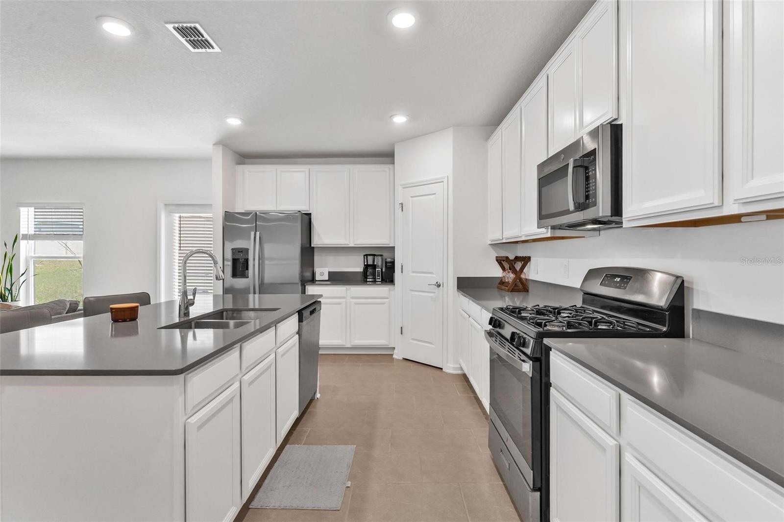 WINDSONG AT LEESBURG - Residential