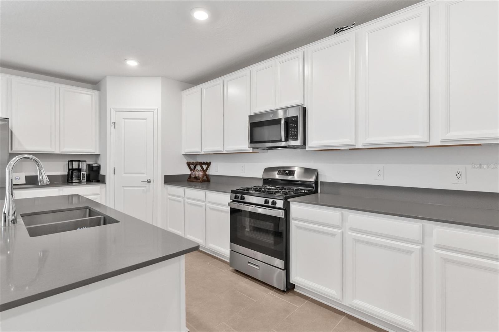 WINDSONG AT LEESBURG - Residential