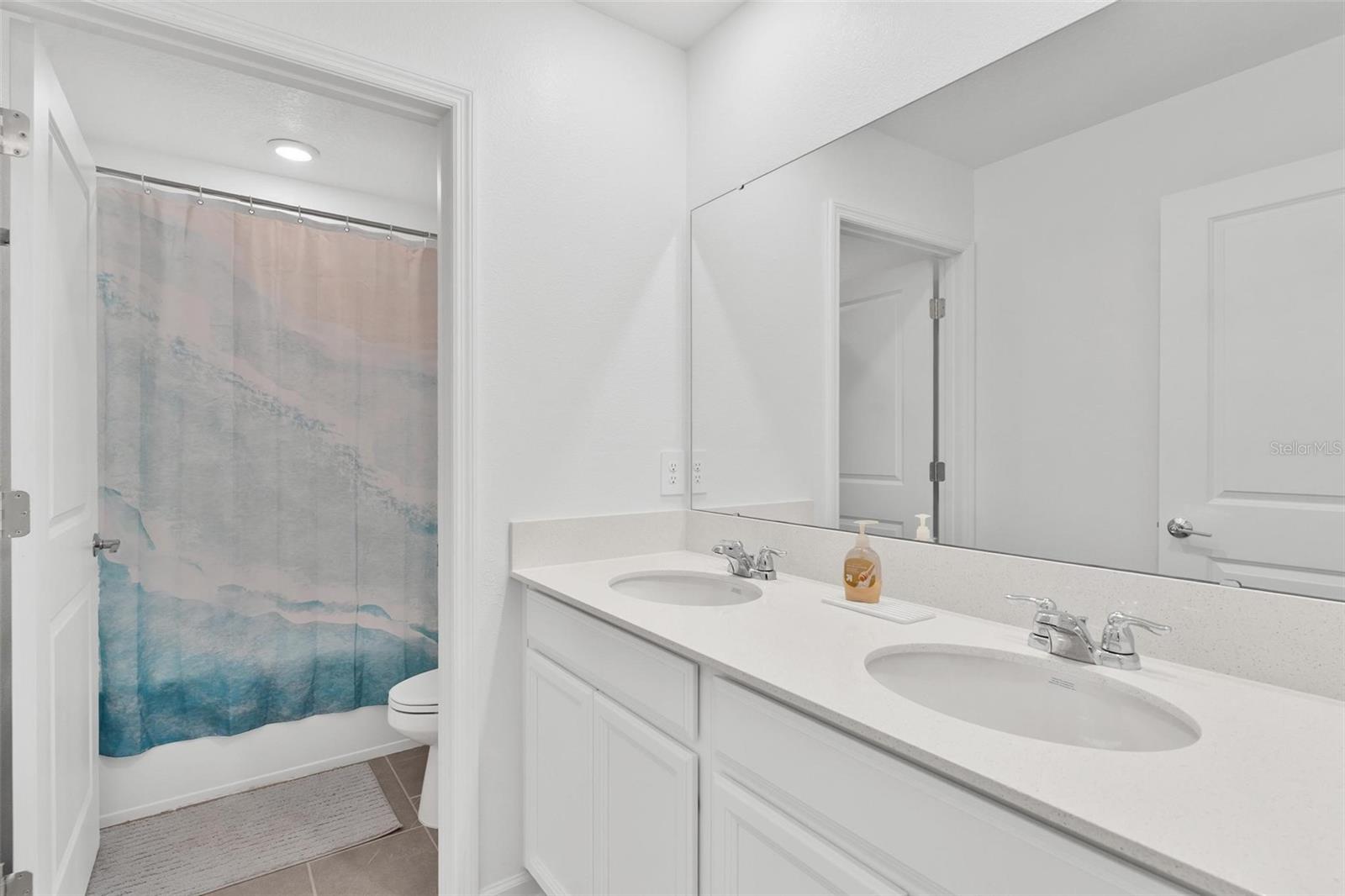 WINDSONG AT LEESBURG - Residential