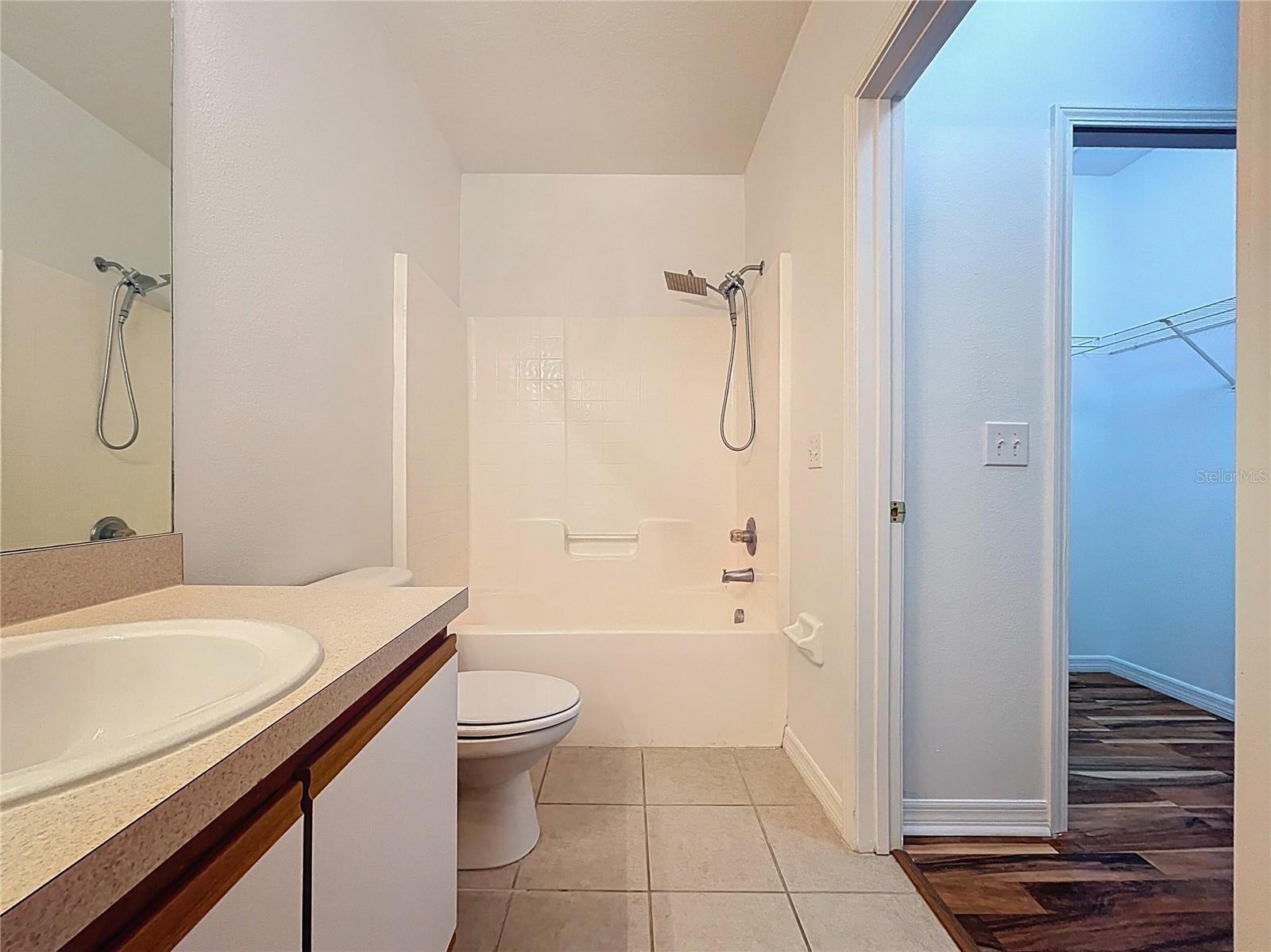 VILLAGES OF BLOOMINGDALE CONDO - Residential