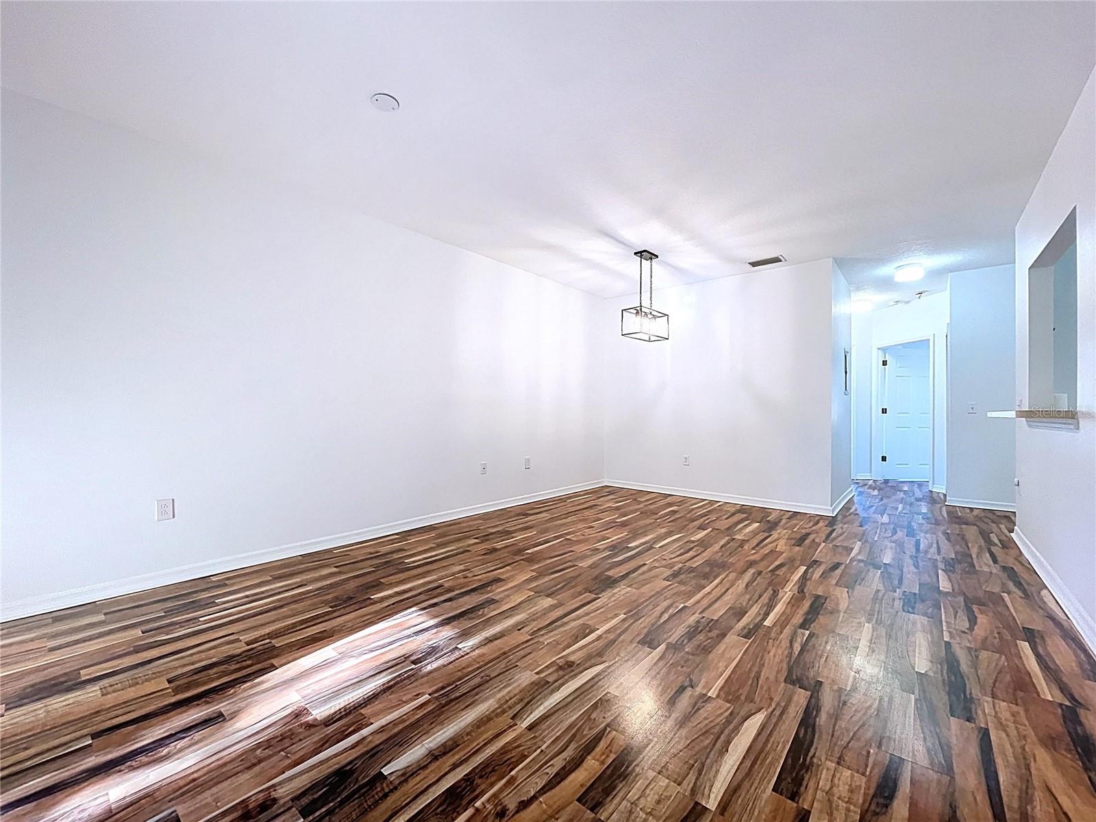VILLAGES OF BLOOMINGDALE CONDO - Residential