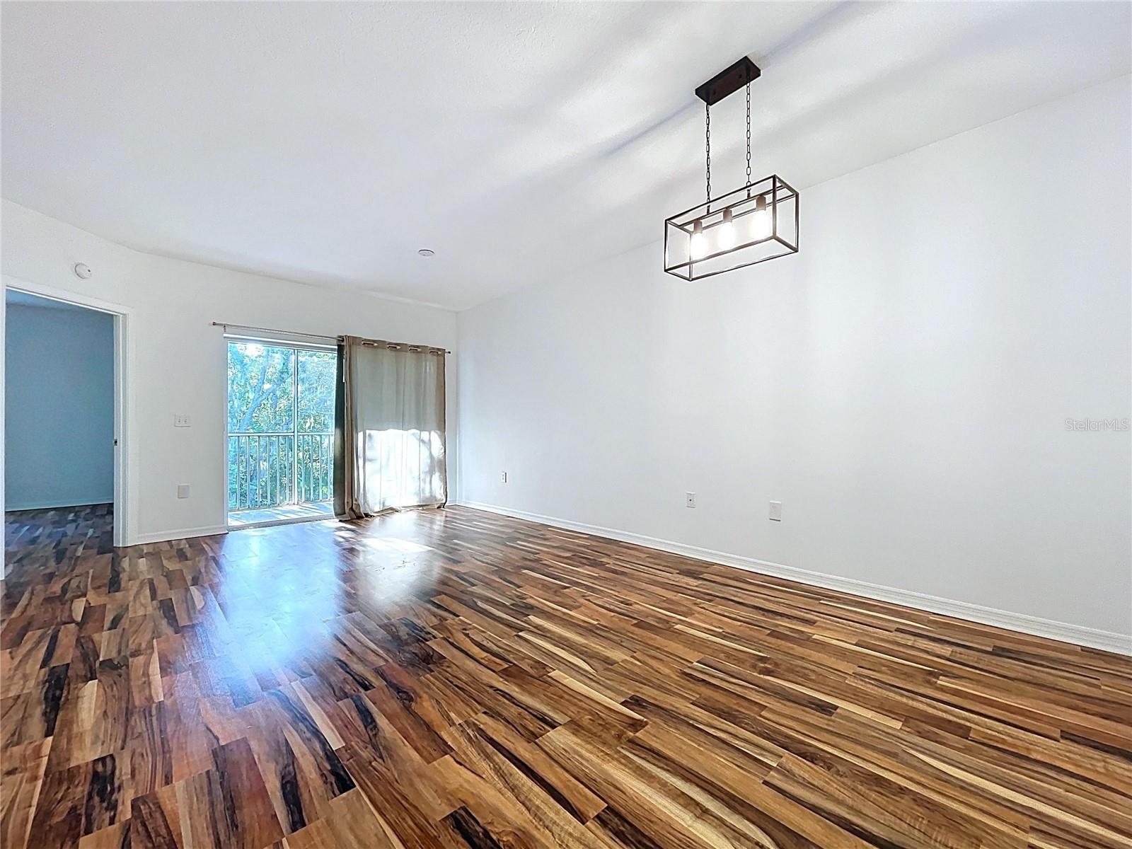 VILLAGES OF BLOOMINGDALE CONDO - Residential